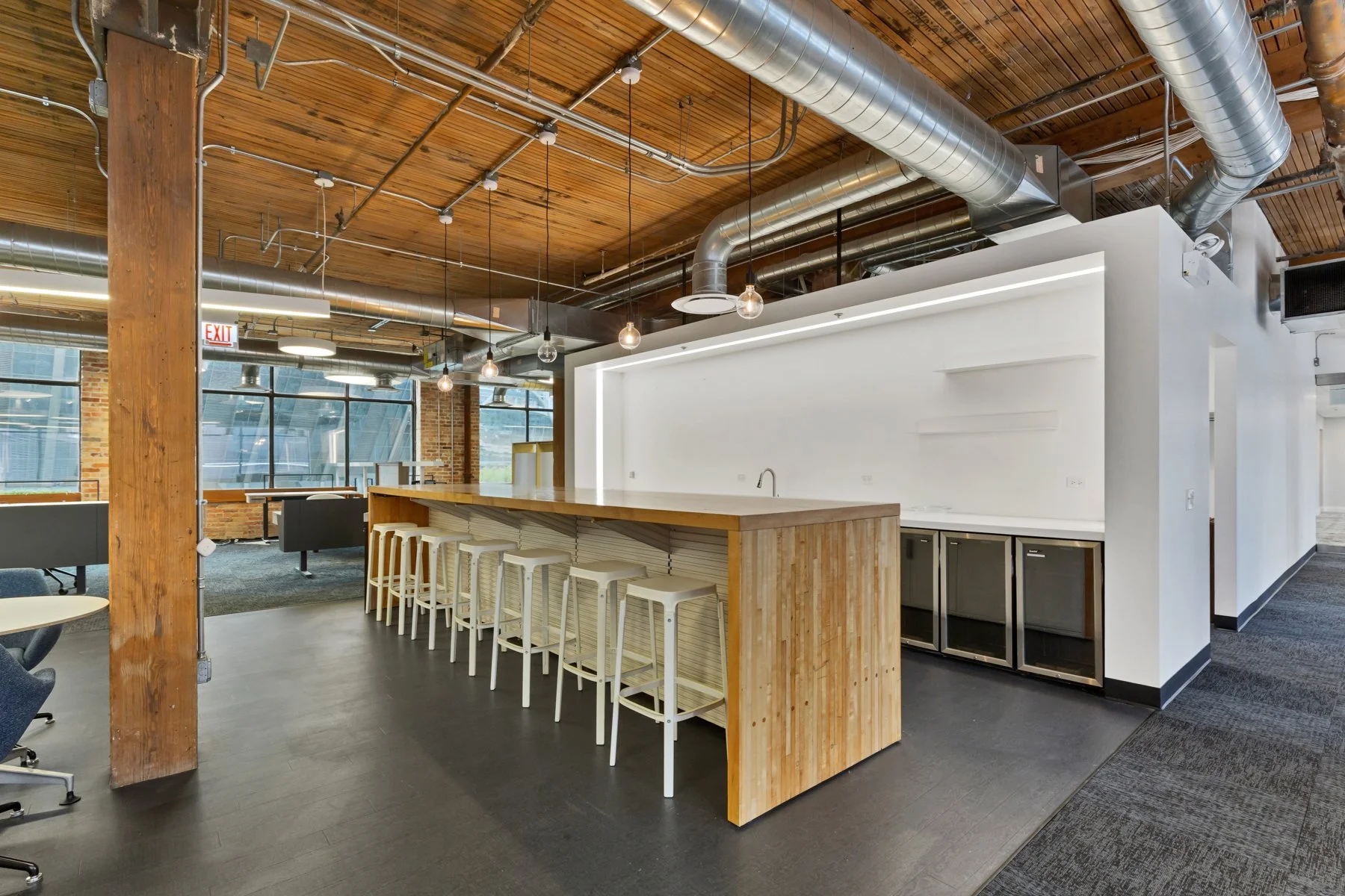 180 N Wacker Web-14.jpg