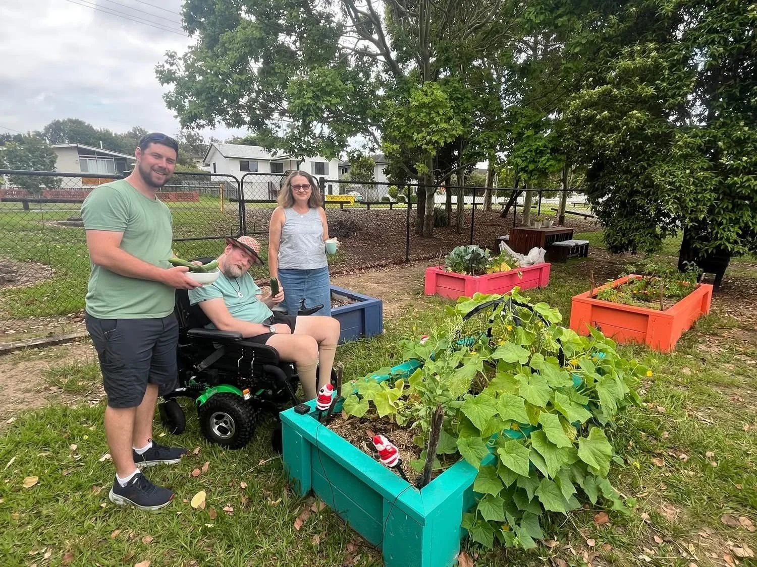 17.11.2024 garden pic with luke, paul and helen .JPG