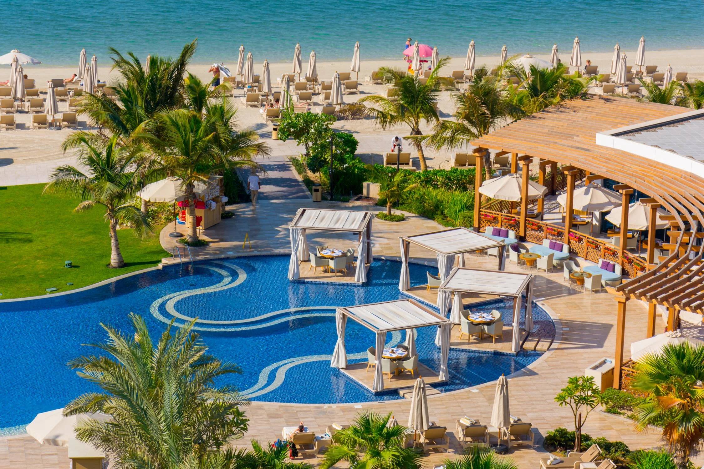 Recommended couples stay at The Waldorf Astoria Palm Jumeriah Dubai by arrangeMY