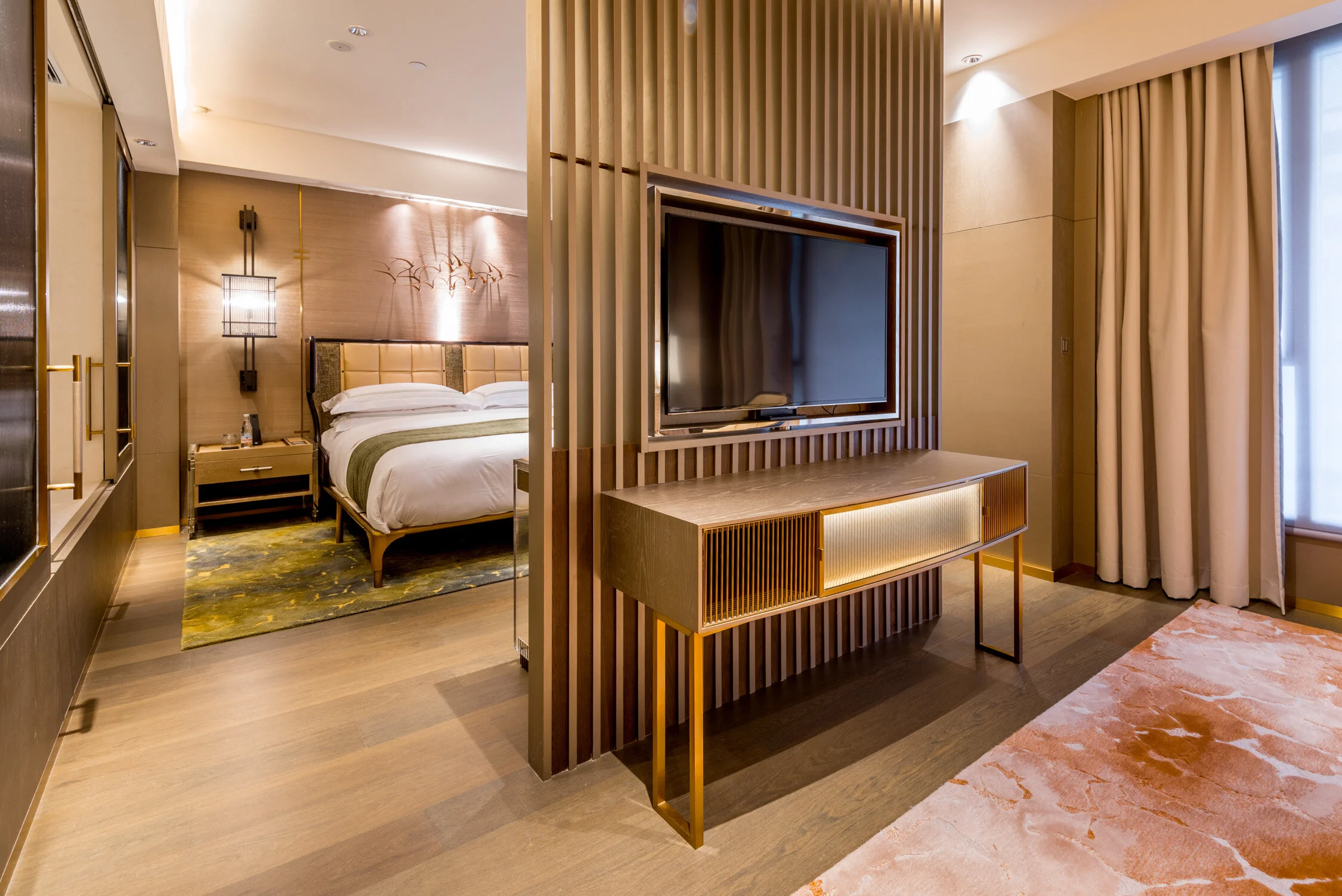 TasteInHotels The Landmark Hong Kong A Luxury Hotel by Mandarin Oriental