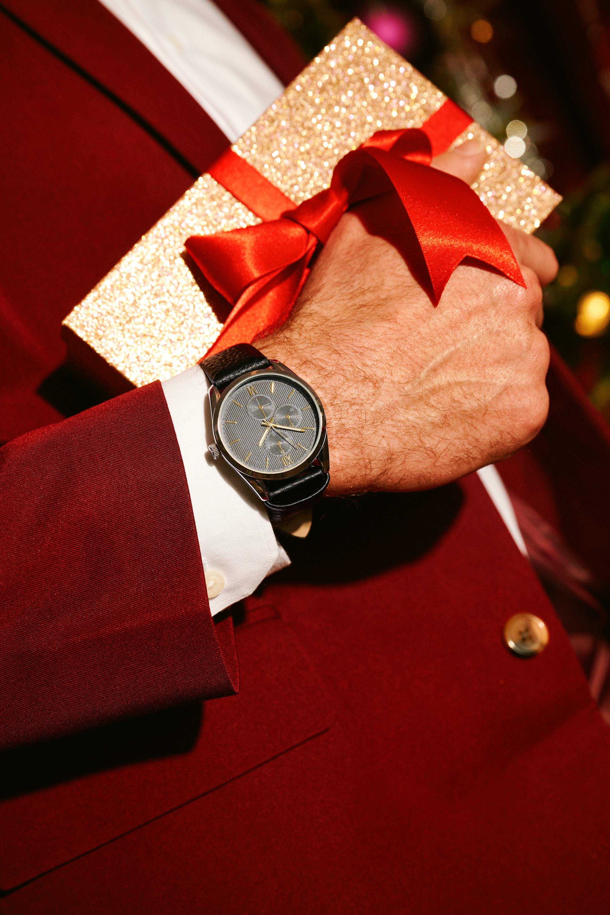 5676106-MO-001-theo-mens-watch-GC-JUN2025-RGB.png