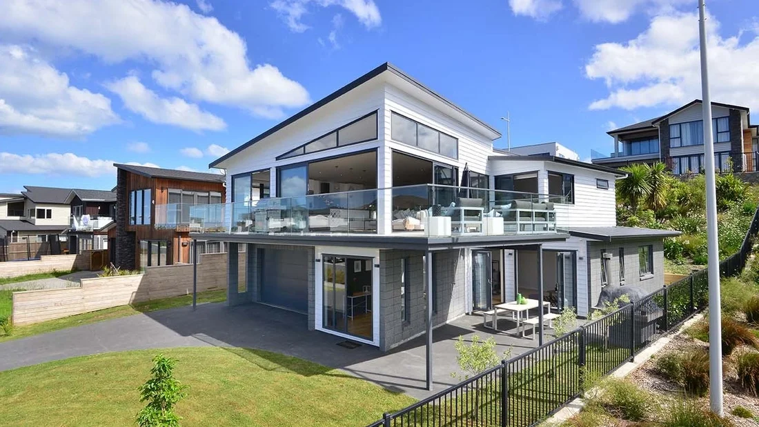 54 HEADLAND DRIVE, LONG BAY.jpg