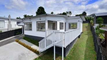 17 hythe terrace.jpg