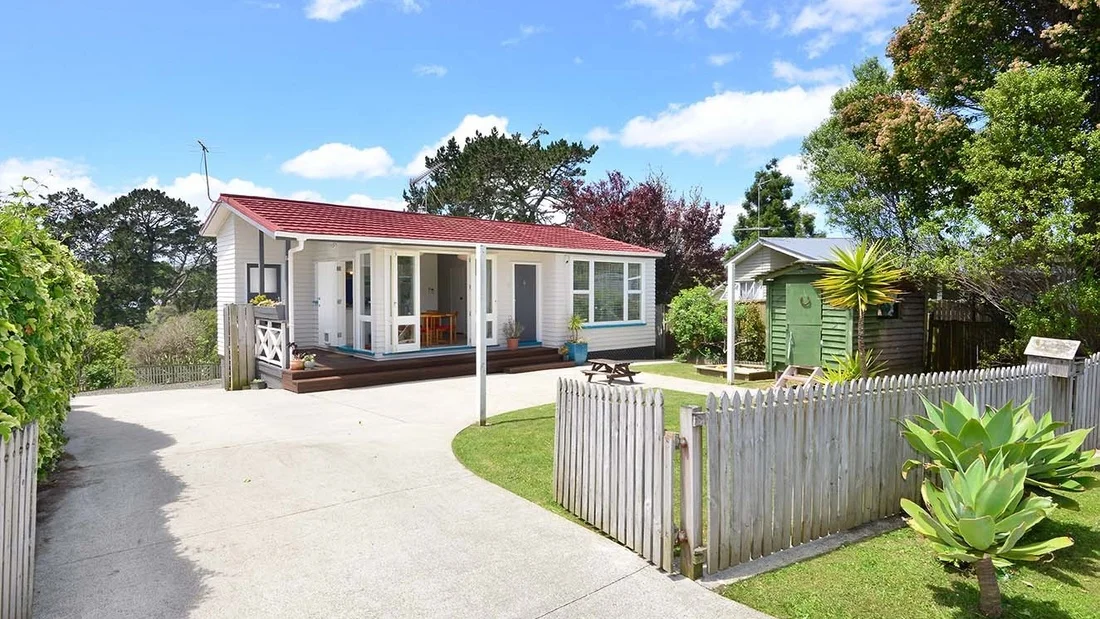 59 TAURUS CRESCENT, BEACH HAVEN.jpg