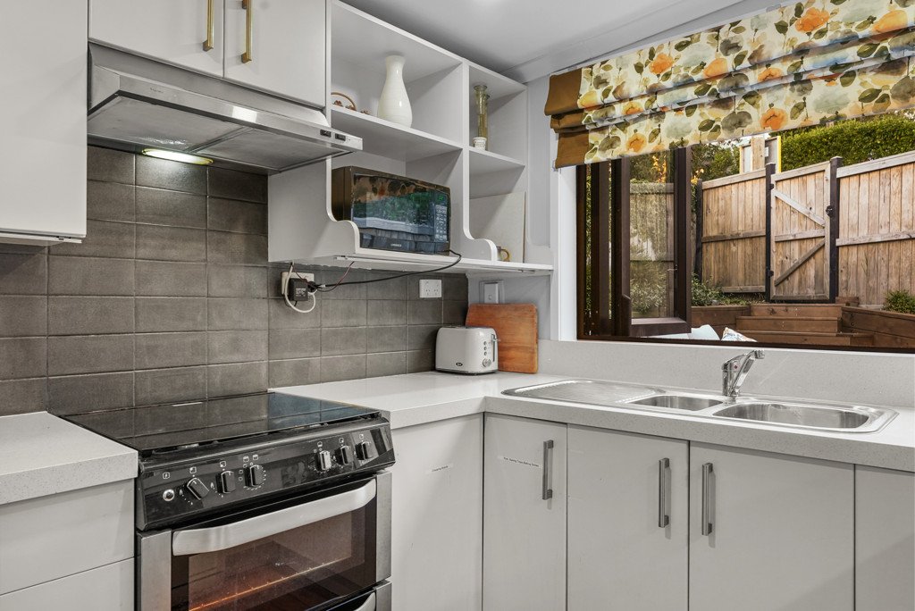 57504BeachRoad.jpg