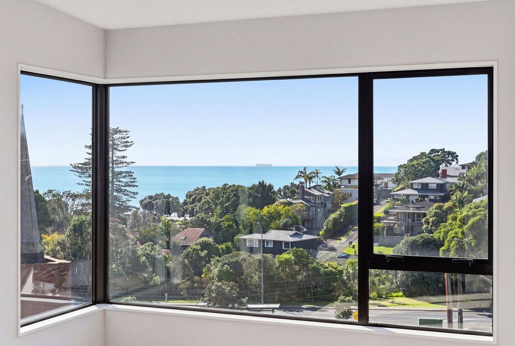 2/8 Park Rise, Campbells Bay