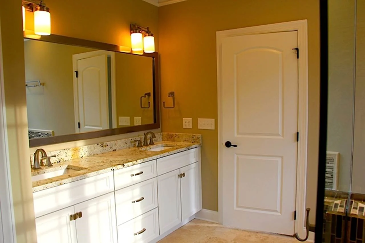 Spec bathroom.jpg