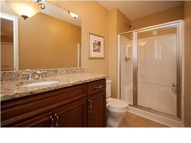 Back Bedroom Bath.jpg