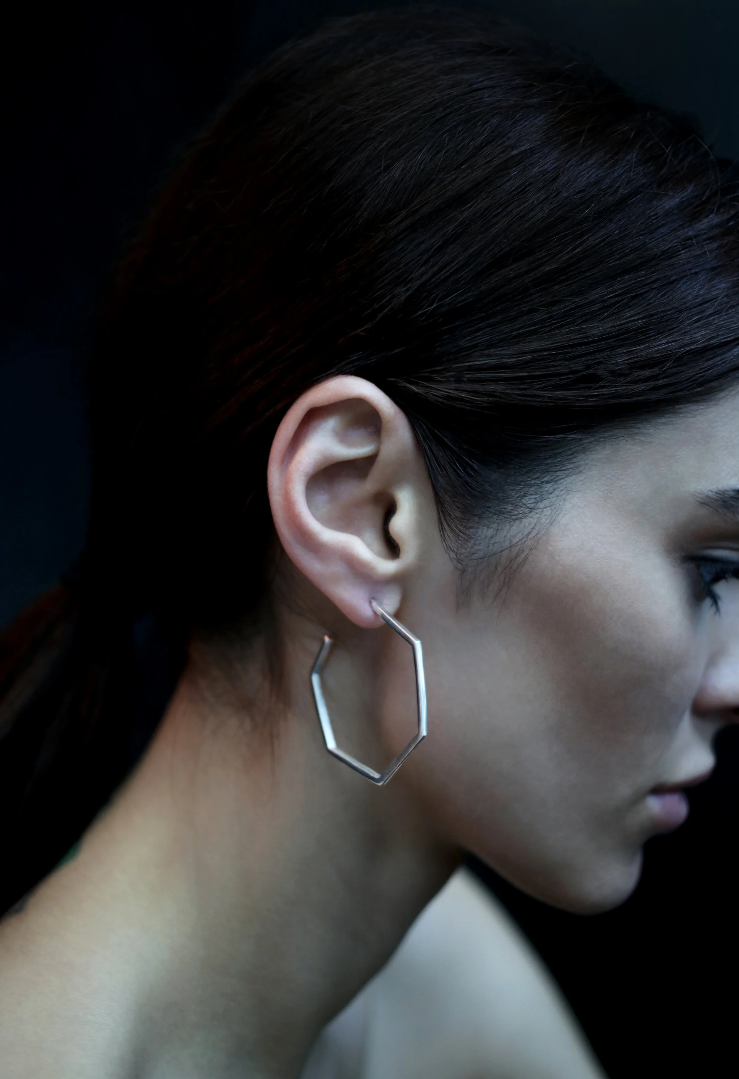 The 'SARA' large hoops • silver