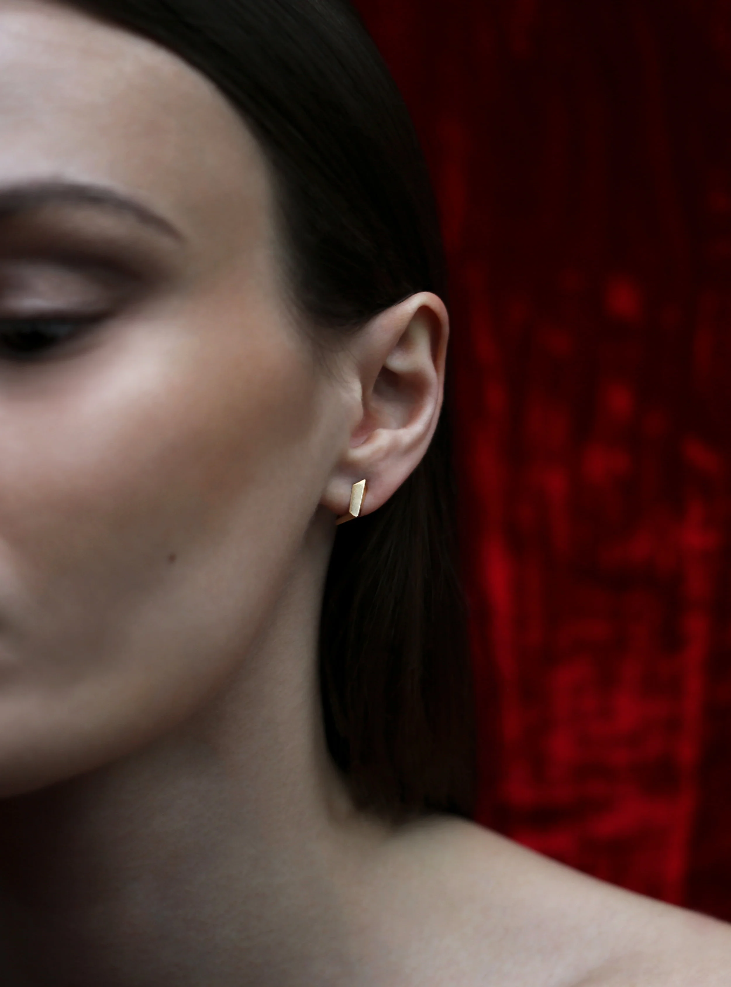 The 'SOFIA' earrings • gold