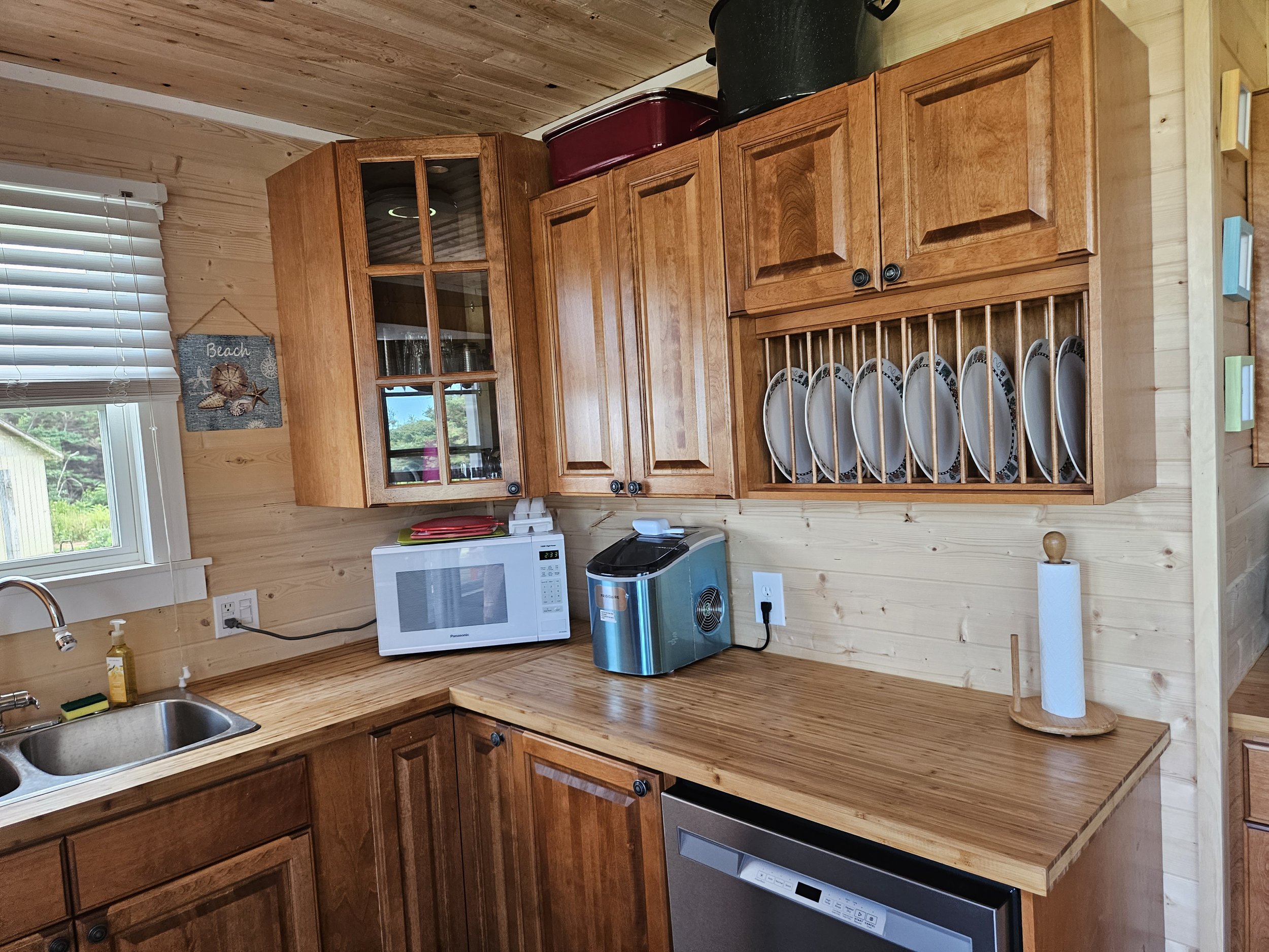 Kitchen- Beachhouse- different view, all cluntetops are one and a half inch thick bamboo.jpg