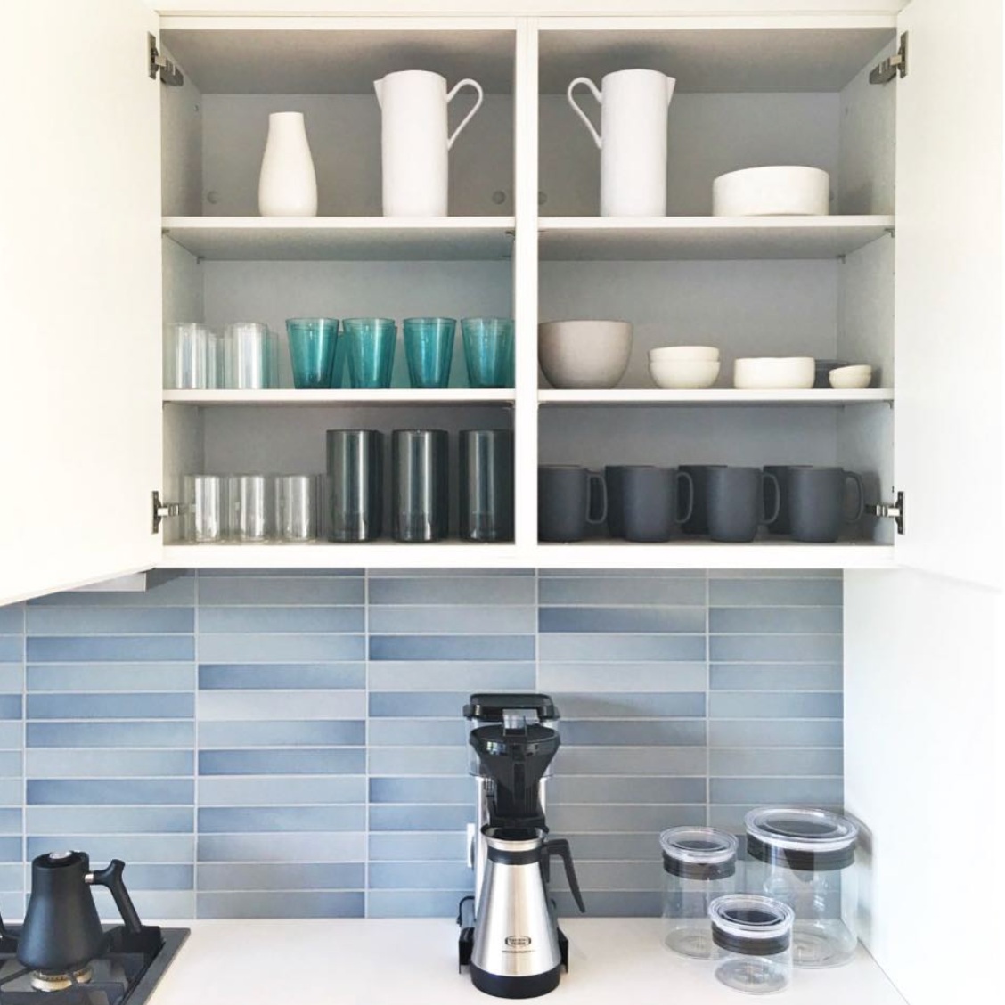 Shelfie_home+orgnizing_orgsnized+dishes_organized+kitchen_Kitchen+goals%E2%80%93hamptonshome.jpg