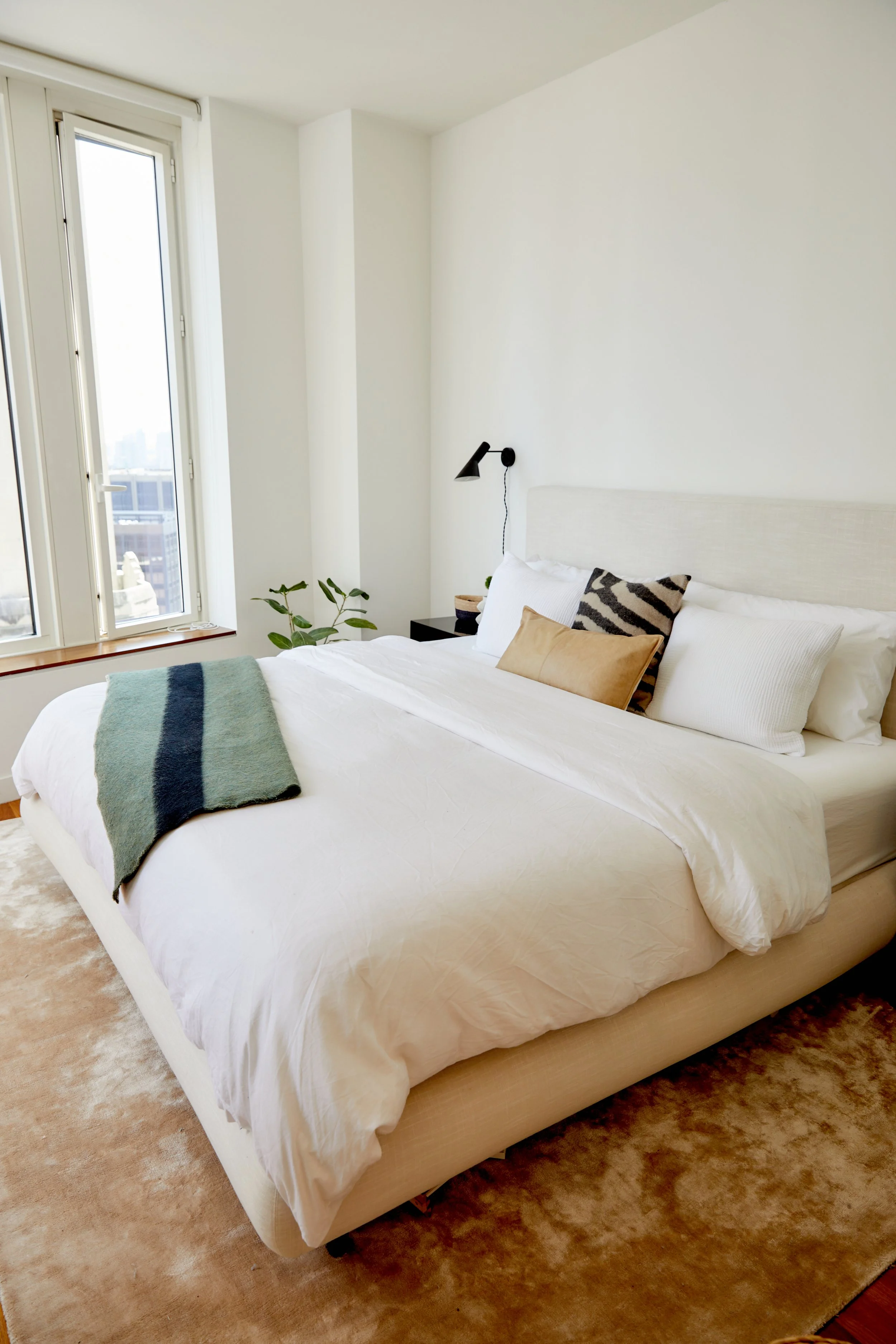 New Year Declutter: How to Decide What to Keep and What to Toss