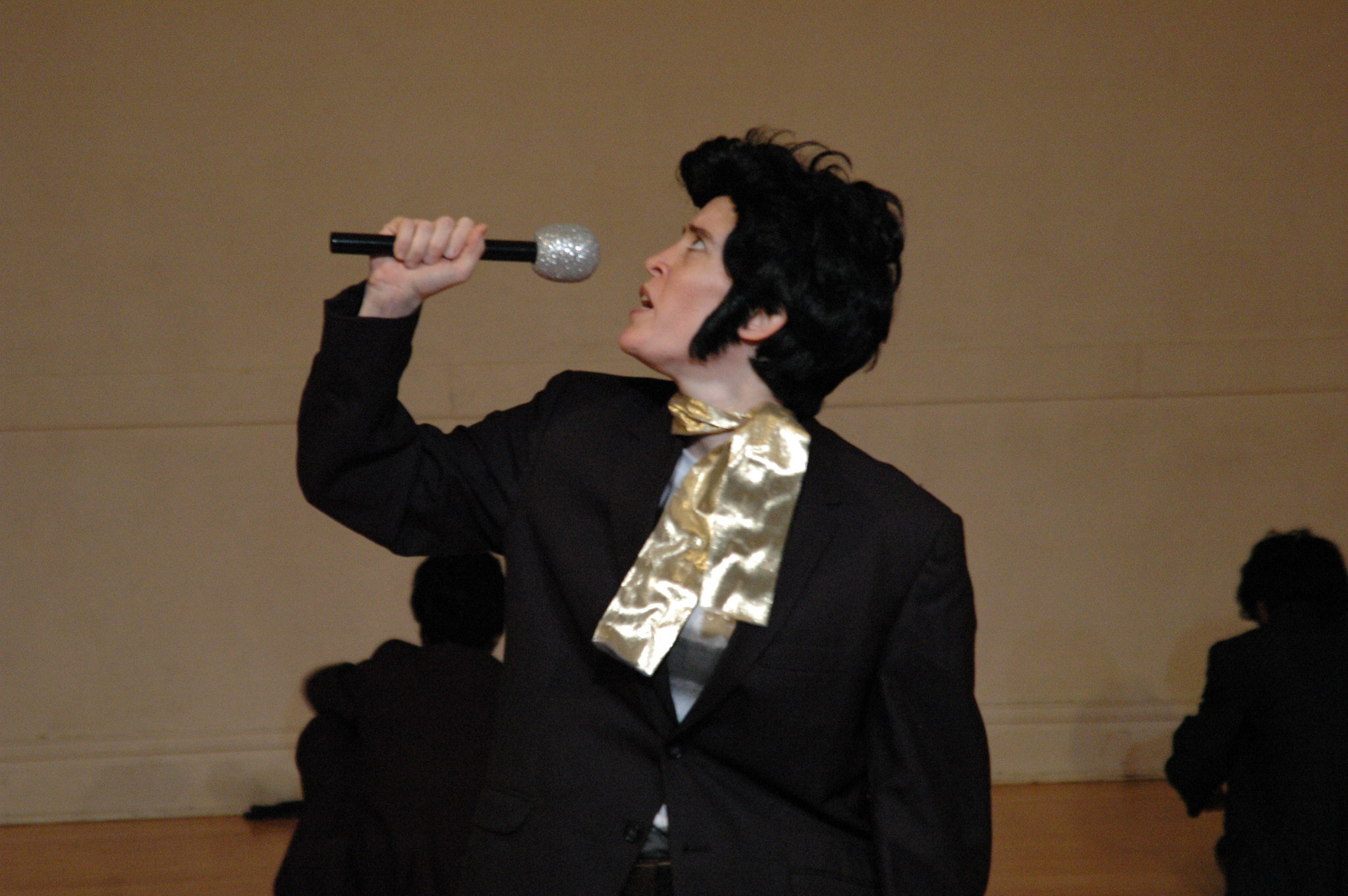Ania as Elvis in Iconorama 2005 .jpeg