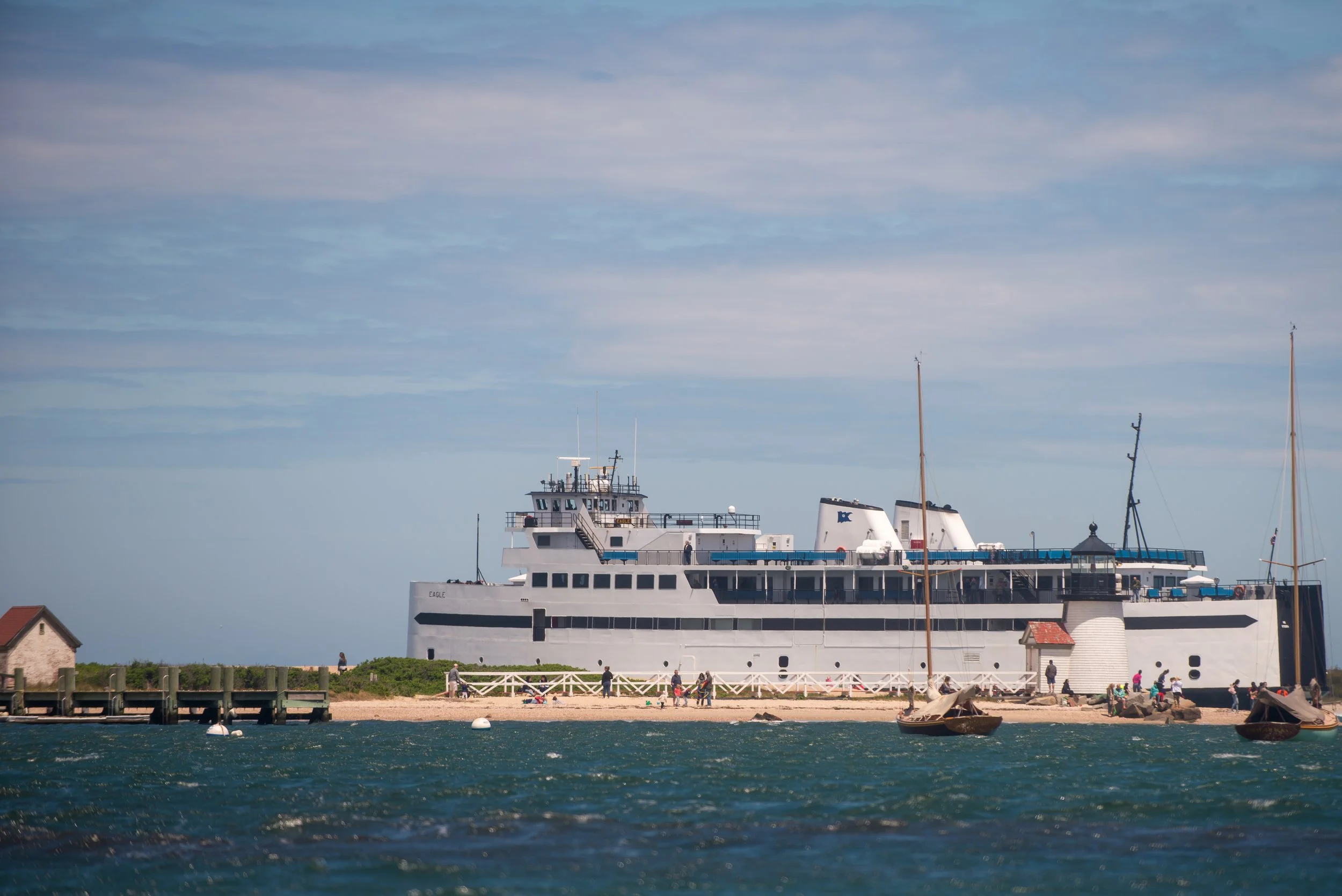 Slow Boat Departing (GH).jpg