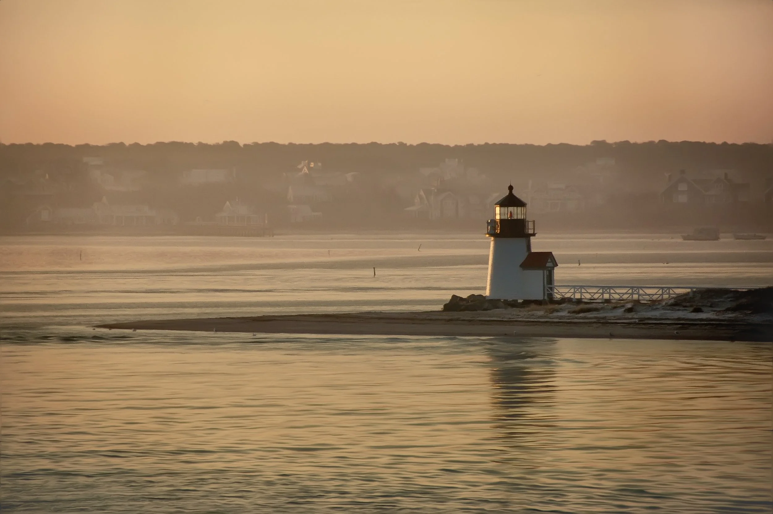 Brant Point at Dawn (GH).jpg