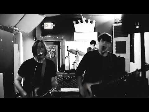 This Kills Me "Unreachable" live at The Pharmacy in Philly, 1/18/19