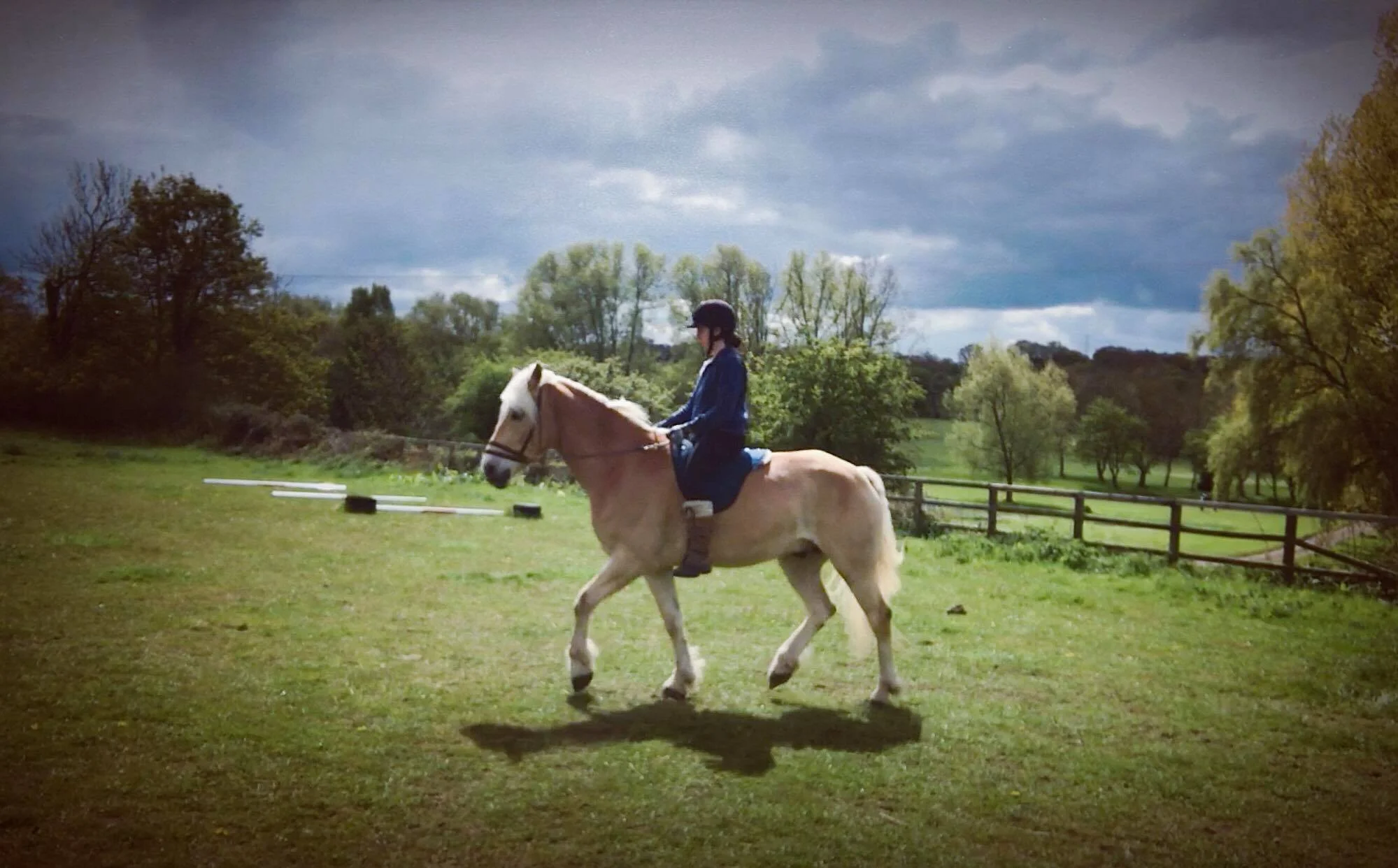 Alex and Thor - raised, open and relaxed (riding with balance)
