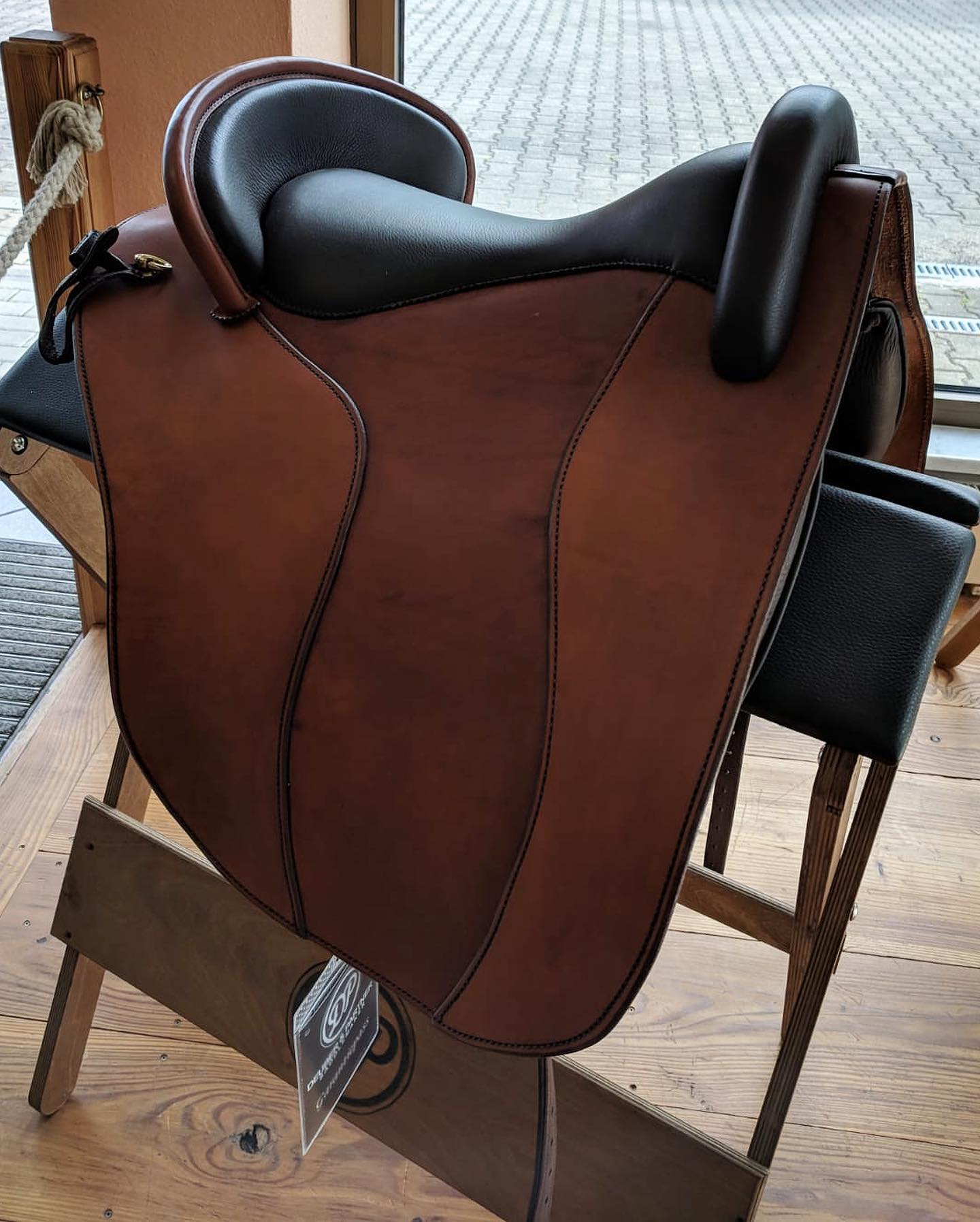 deuber saddles