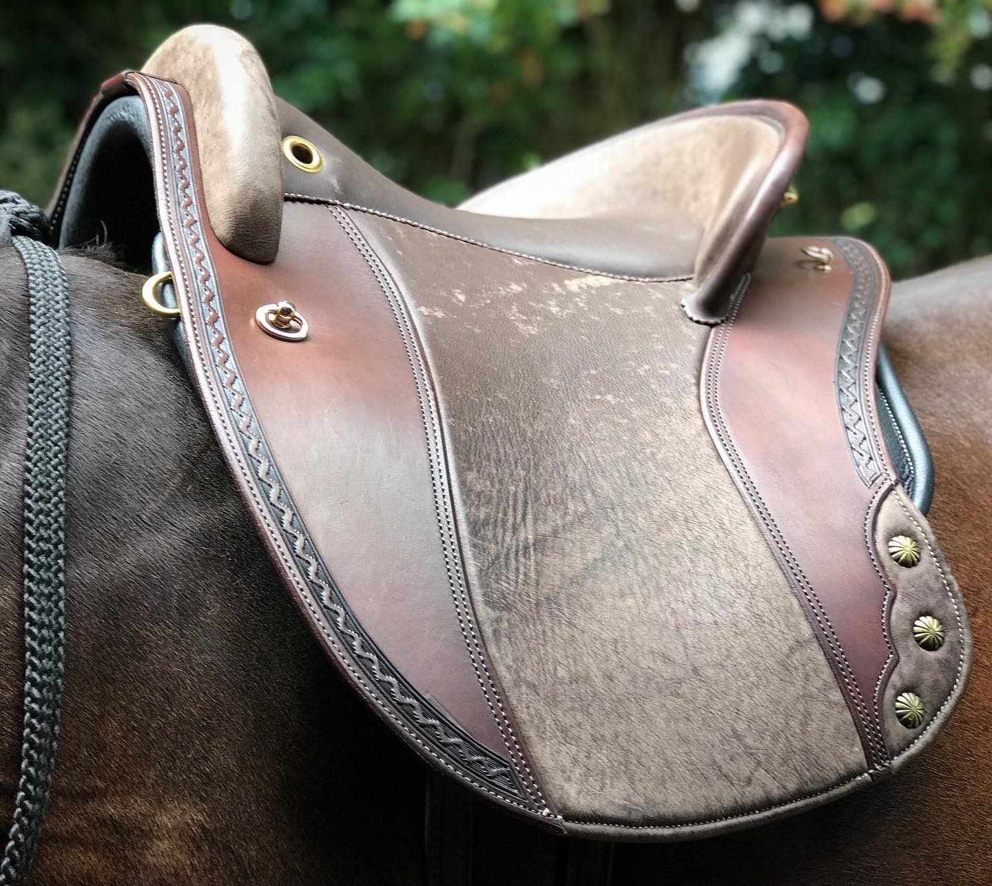 deuber adjustable saddles