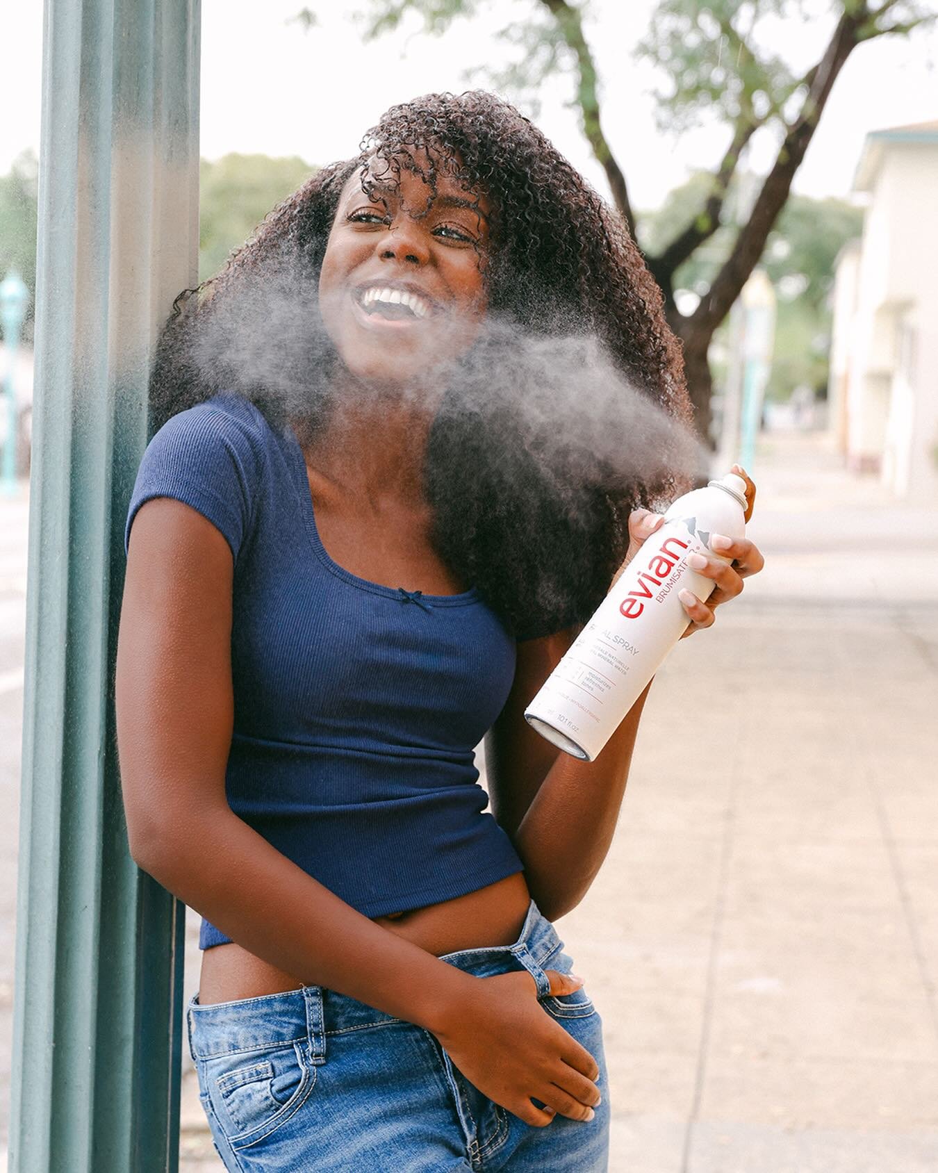 Your skin deserves the only best 💫 Our classic spray is the original hydration hero 💦 Pure natural mineral water from the French Alps that delivers balanced, soothing moisture. No chemicals, no irritants, no contaminants. Just daily luxury your ski