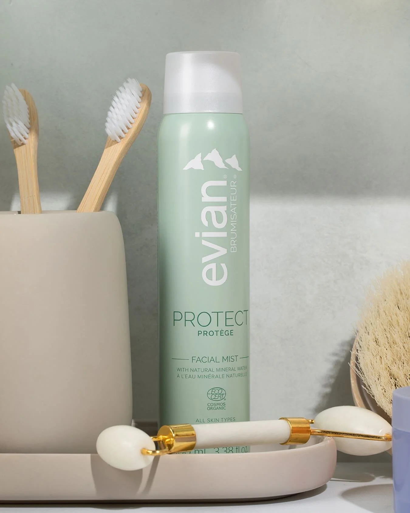 Get proactive with your skincare routine and defend against dryness, dullness, and textural changes with naturally fortifying&nbsp;#EvianProtect 🌿

💚 Prevents moisture loss when in dry environments
💚 Protects from dullness caused by city air or te