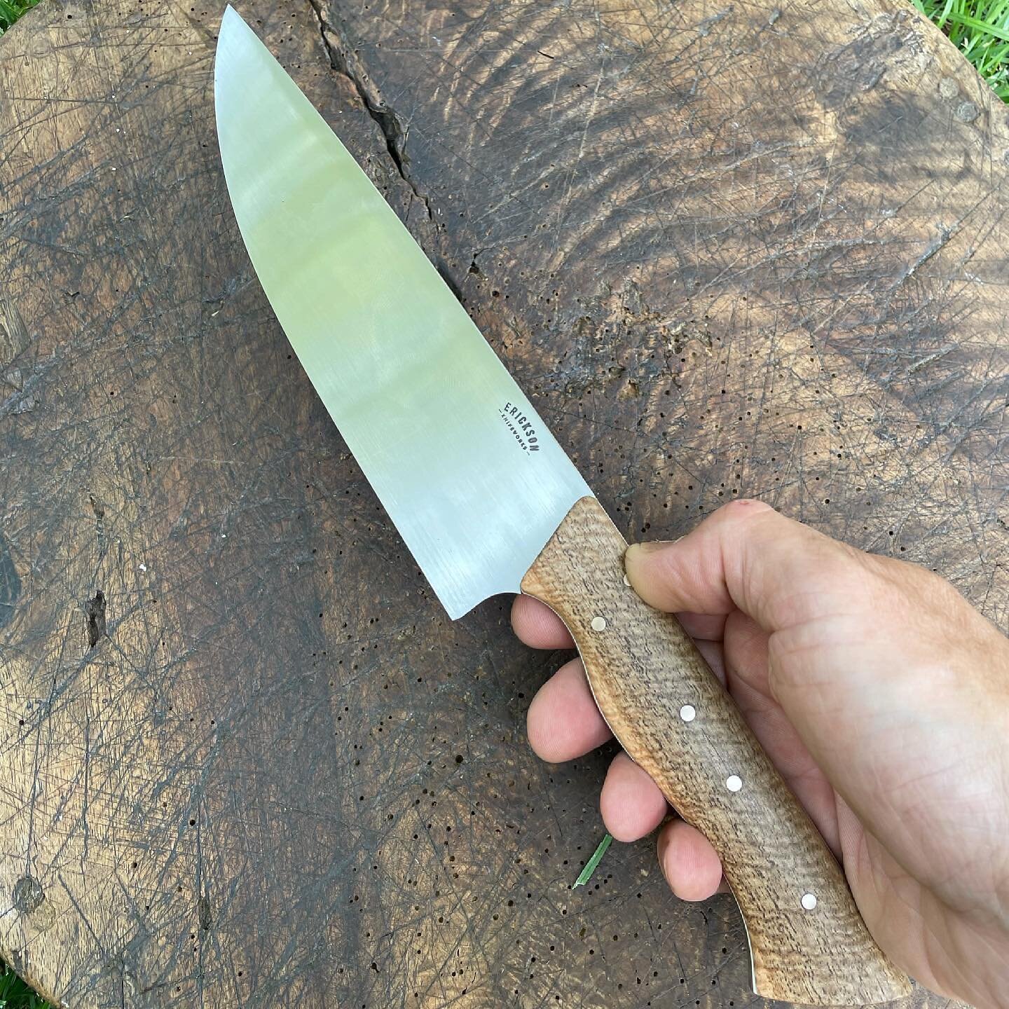 This is my Euro Chef pattern. It&rsquo;s up for grabs hear tonight. The handle material is some awesome stabilized Australian Curly Sweet Gum from Greenberg Woods . The AEB-L is heat treated to RC62 including LN cryo. I&rsquo;ve hand sanded the blade