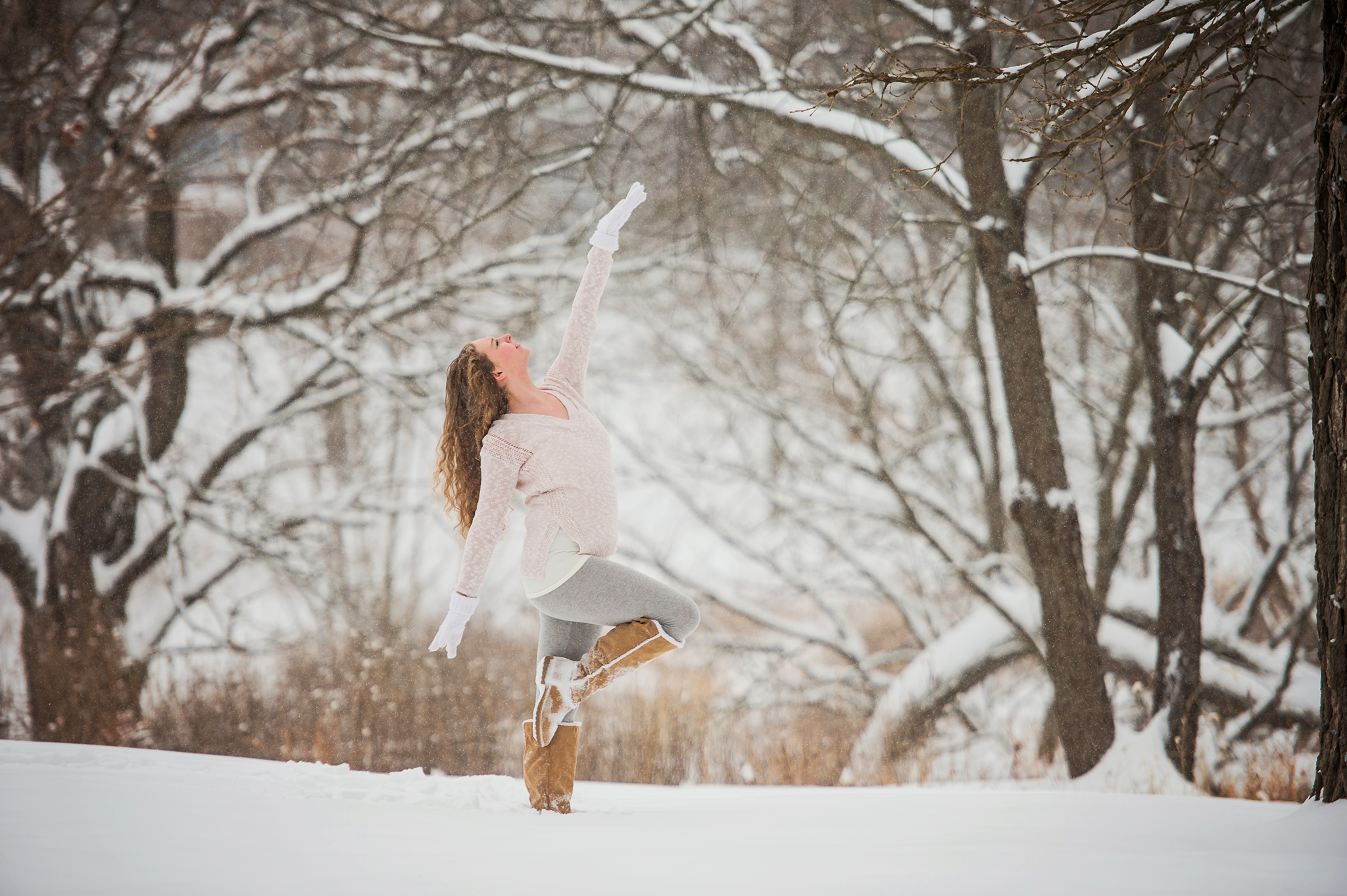 Elly & Alyssa: dance poses in the snow — Ron McKinney Photography