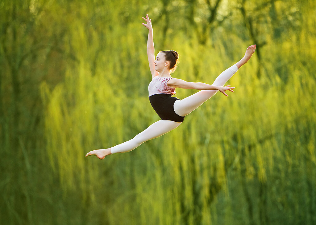 dancer-leap-7275b-web.jpg