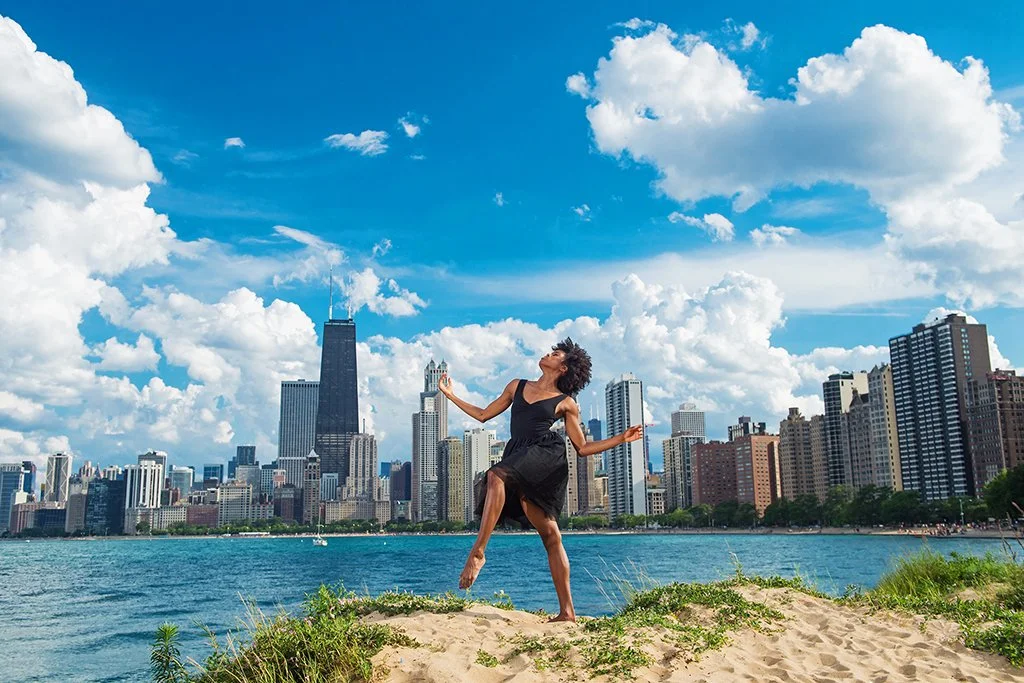 chicago-skyline-dancer-7755 web.jpg