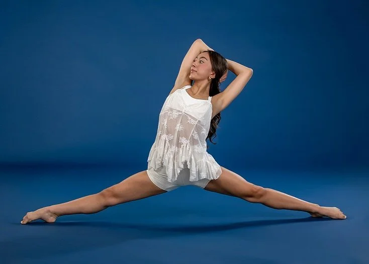 Some fun shots we captured of the Burlington Central Dance Team!

Photos: @ronmckinneyphoto 
Team: @centralvarsitydance 
Dancers: @mikaelam_153 @__mia.flores @victorialarsonnn @caitlin_vig @cvigliotti.dance27 @lauren_vig23 @mia_23605 abrielle_jolie a