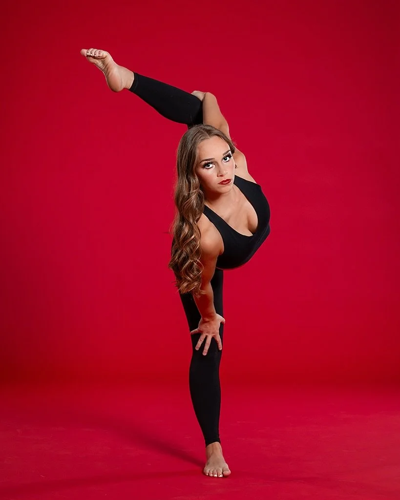 Some beautiful shots from the NIU Silverettes! β€οΈπΎ
Photos: @ronmckinneyphoto 
Team: @niudanceteam 
Dancers: @reagyn.reed @annski4 @allisonschultzzz @juliaaadmitruk 
Alum: @phsorchesis @desplainesdanceacademy artistryinmotion.danceco @franklinpoms @