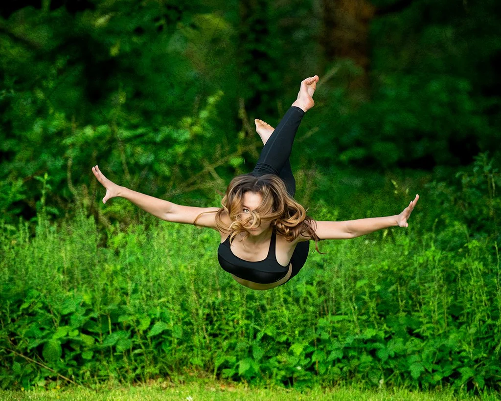 dancer in the air 2744 web.jpg