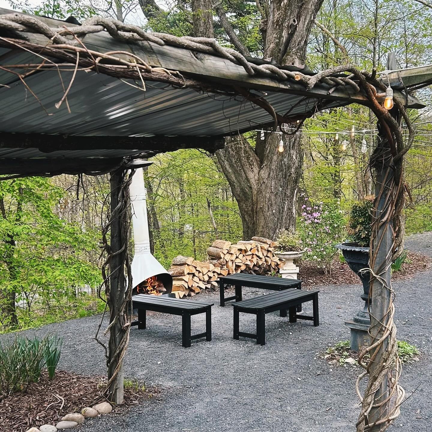 A couple of favorite spots to take a cocktail in the garden courtyard. Join us Sunday &amp; Monday from 4pm for drinks and a bite.
.
.
.
#foxfiremountainhouse #catskillsny #catskillsrestaurant #catskillscocktails #outdoorfireplace