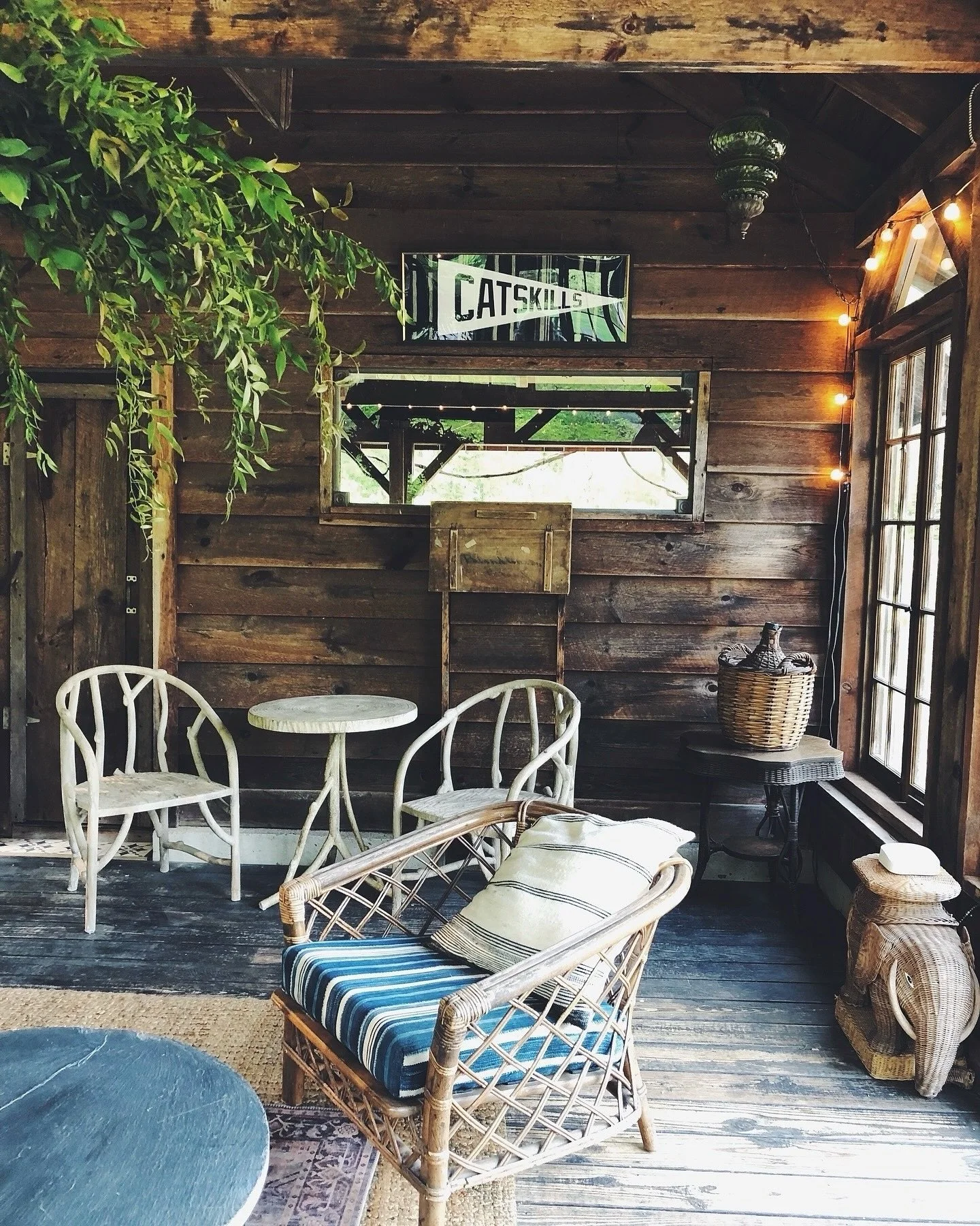 Catskills vibes at Foxfire. Come get cozy with us Sunday and Monday from 4pm for drinks and a bite in the restaurant. We&rsquo;ll be going to full weekend hours in a couple of weeks. 
.
.
.
#foxfiremountainhouse #catskillsny #catskillshotel #catskill