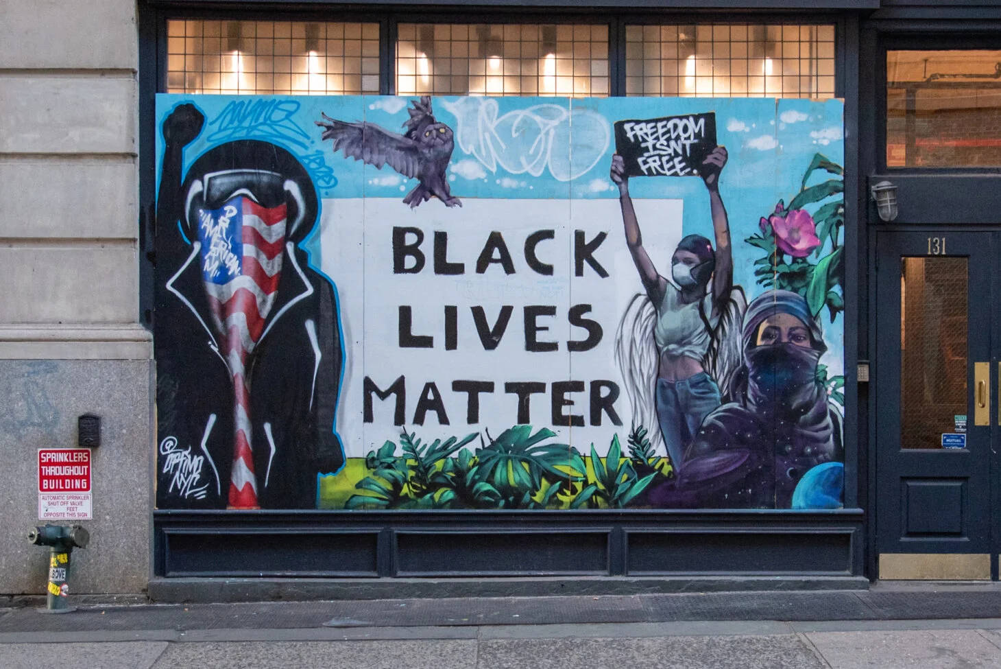 In SoHo, Artists Turn Boarded-up Storefronts Into Canvases