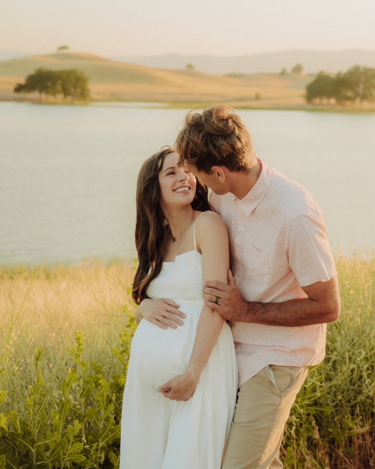 Haylee + Derek 

Going into Summer , I've shifted my editing style to softer, dreamier tones to match the longer days, and quiet nights.