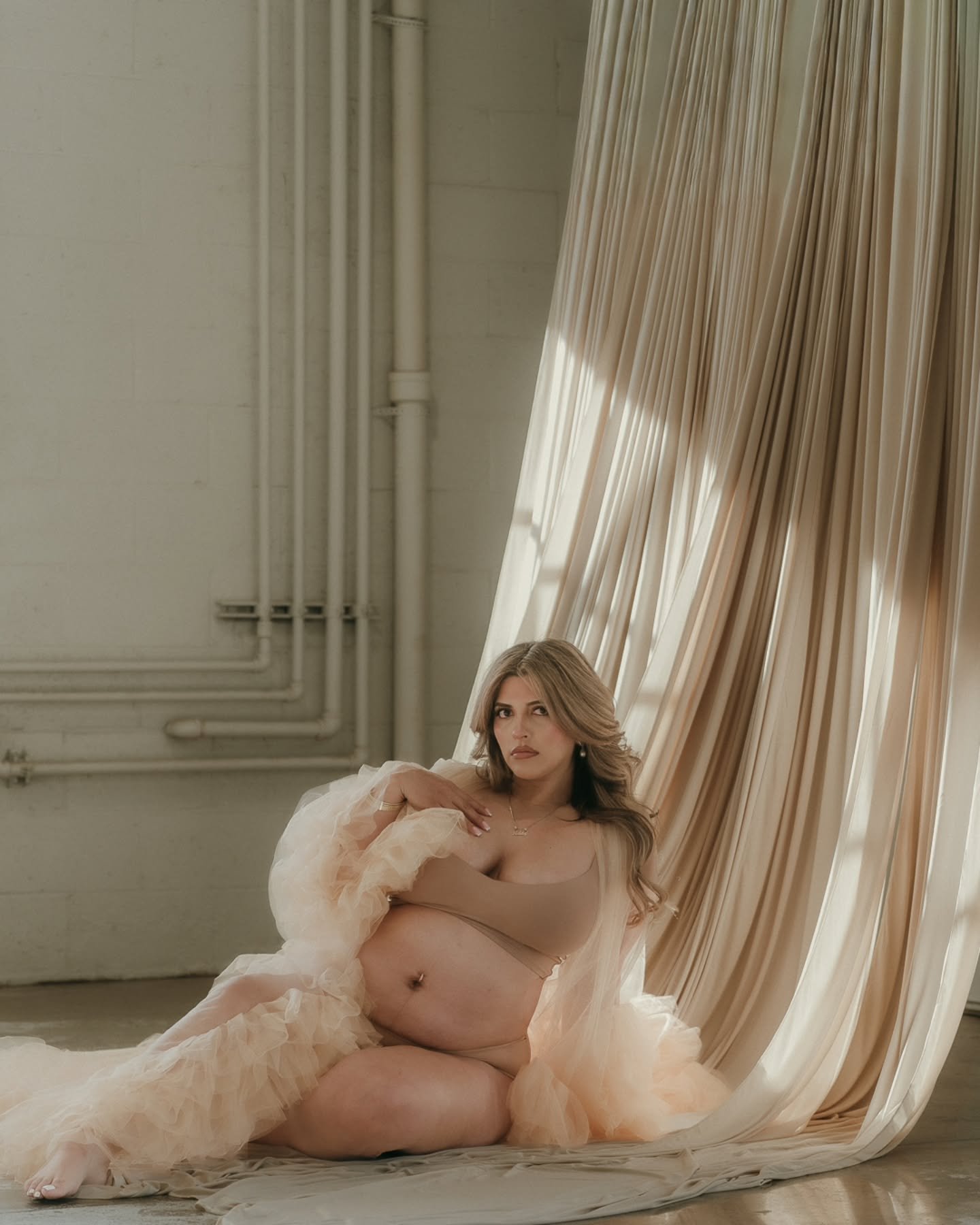 I'm quickly falling in love with using drapes for photoshoots! What color should I get next? 🤍 

Addy at @cloudsocial_chico