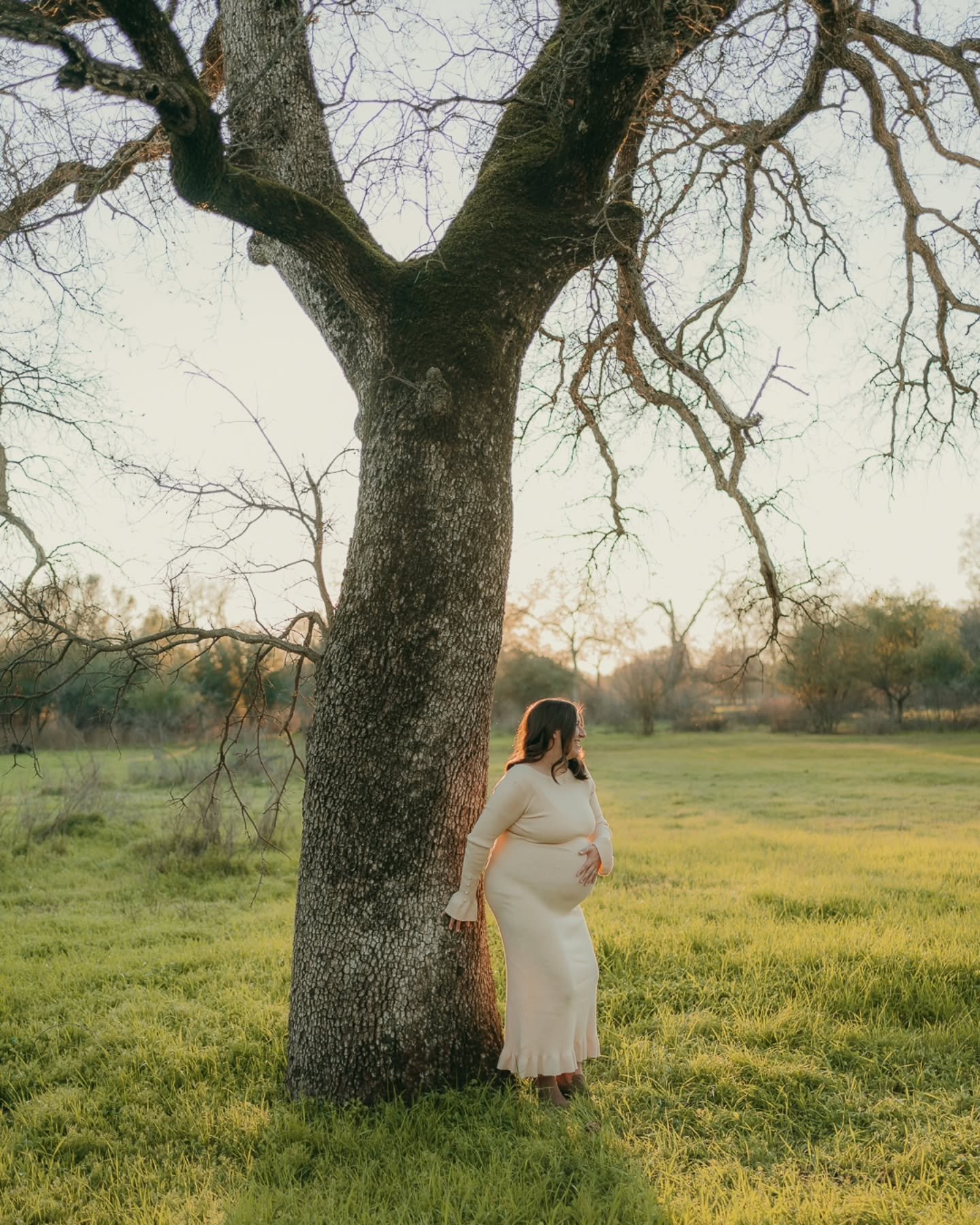 Treating a session like an experience instead of a photoshoot always gives me goosebumps. Lately, I've been working on posing less and guiding the subject more; it always allows for more natural and meaningful connections. 

Gaby &amp; Mason 🩵