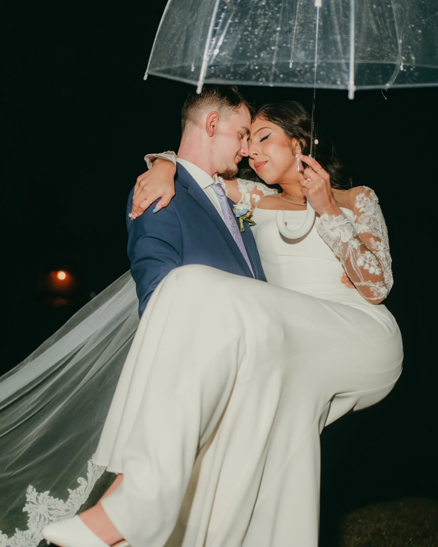 A wedding from the vault. We traveled down to Camarillo in 2022 for this one and it couldn't have been more perfect. The little moments of rain only made this day feel more romantic. 🌧️ 🤍 

Sterling Hills by Wedgewood Weddings