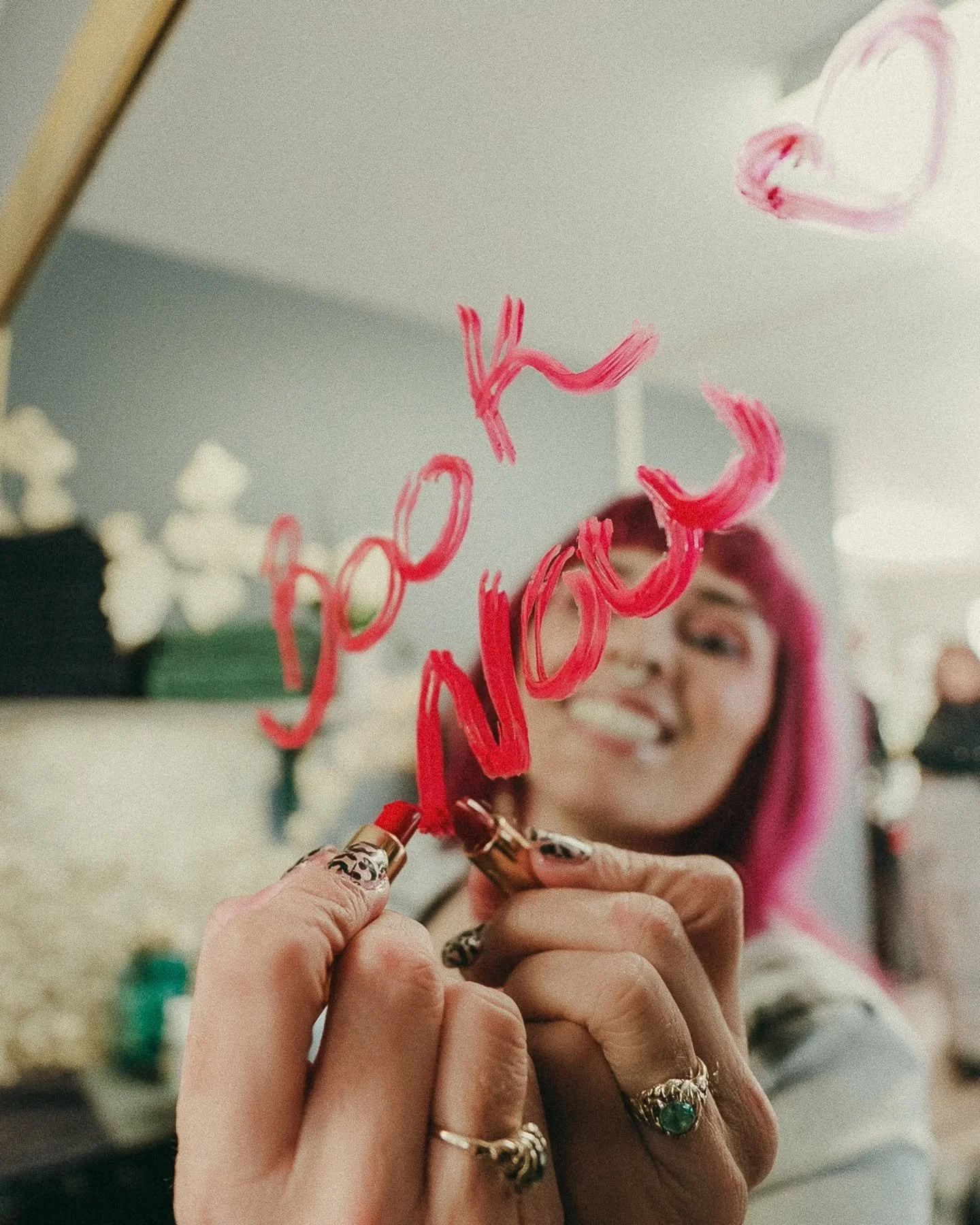 You want your brand to be true to you... Studio Knoxie is eclectic, colorful and free spirited; the very place you are looking for. 

Give the salon a visit next time you're in Chico
💇🏽&zwj;♀️