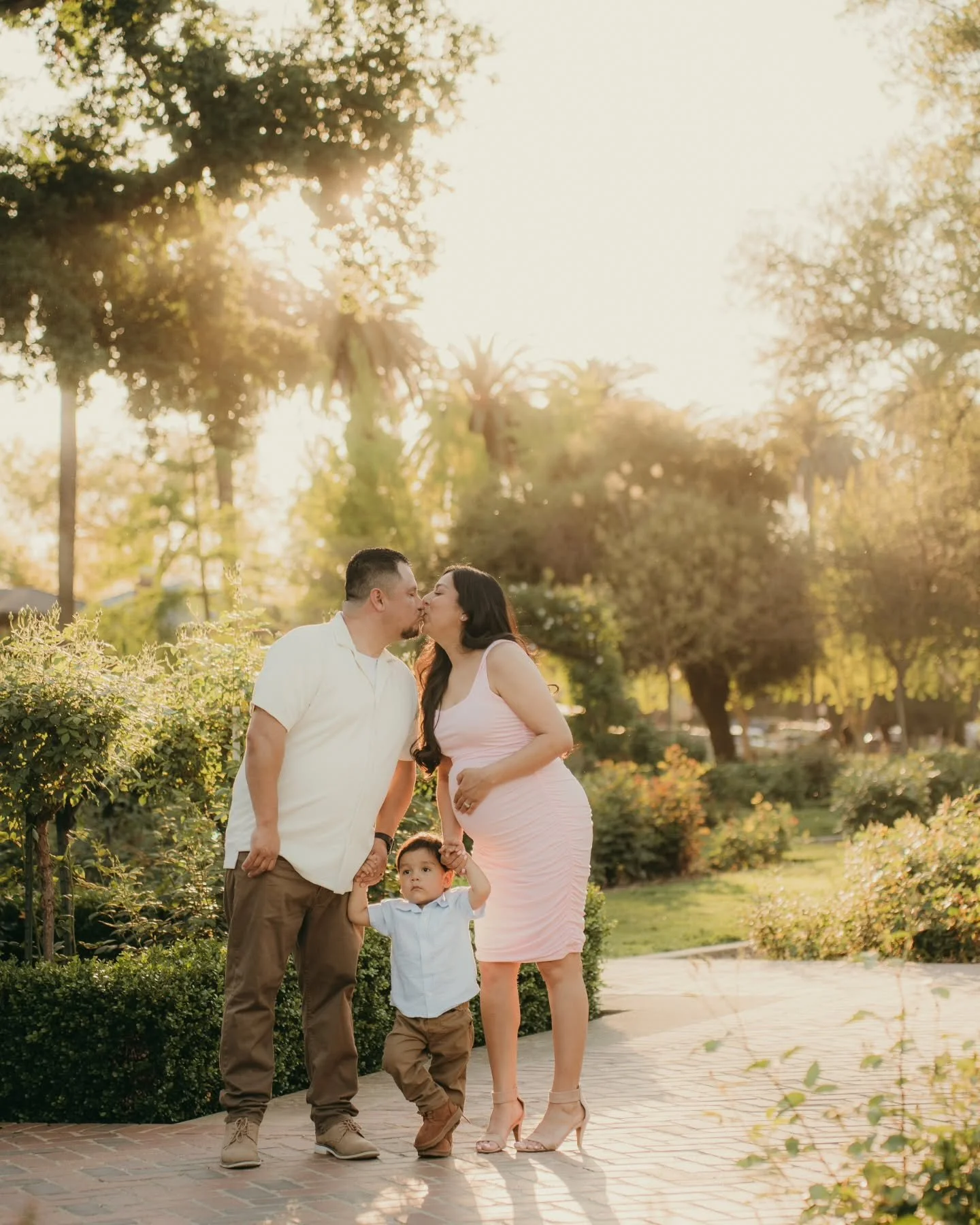 One of the ways I get to keep track of time is by getting to photograph my clients over and over and watching their families grow. 

It felt like only yesterday when I captured Jorge and Maria's wedding...and now here comes baby number two. 🫶🏽