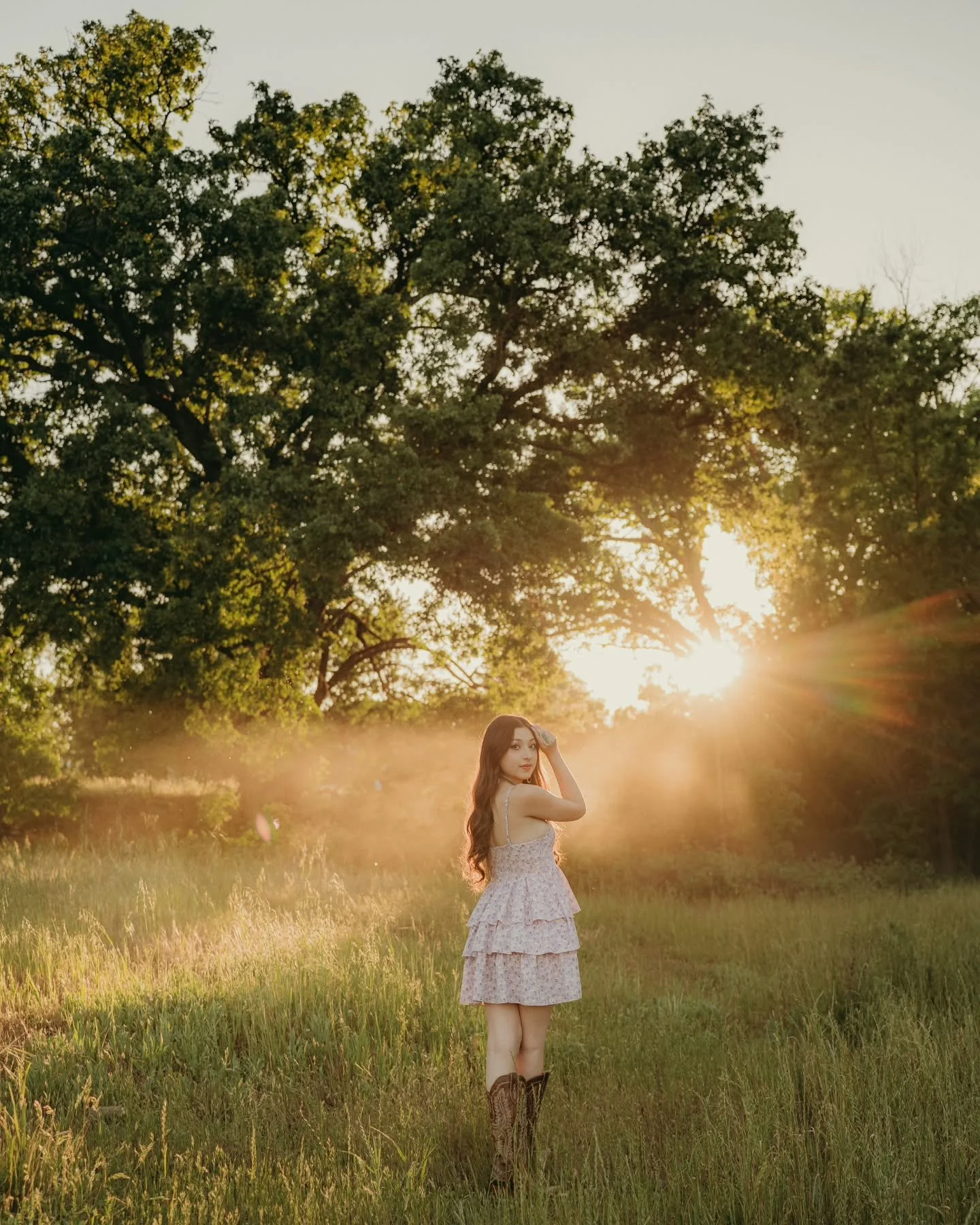 I always stay longer for that pocket of light ✨

Kari class of 2026