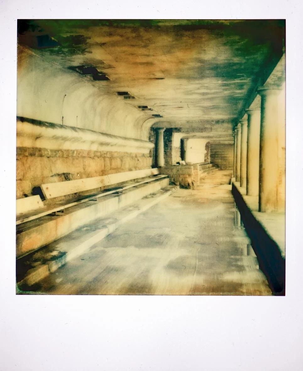 Tunnel, SX70