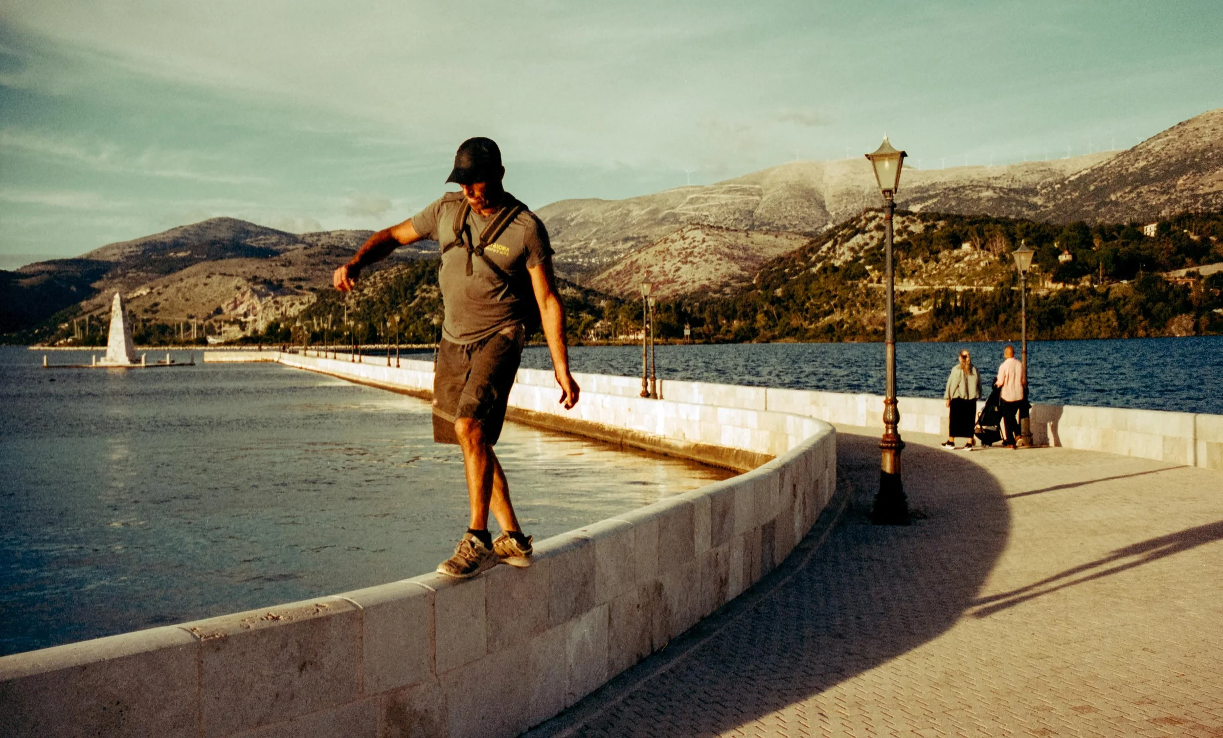 Argostol wall walki.jpg