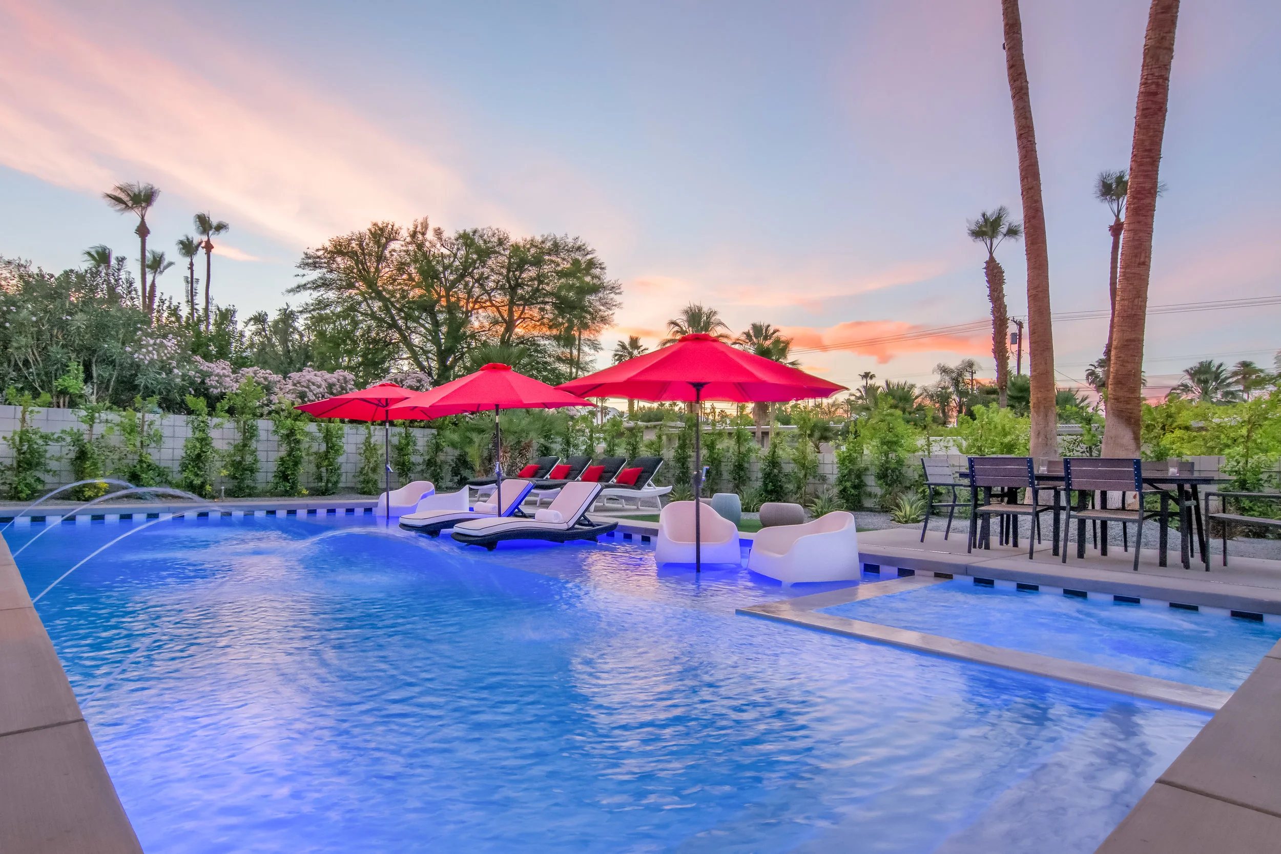 Estate-33-Palm-Springs-4.jpg