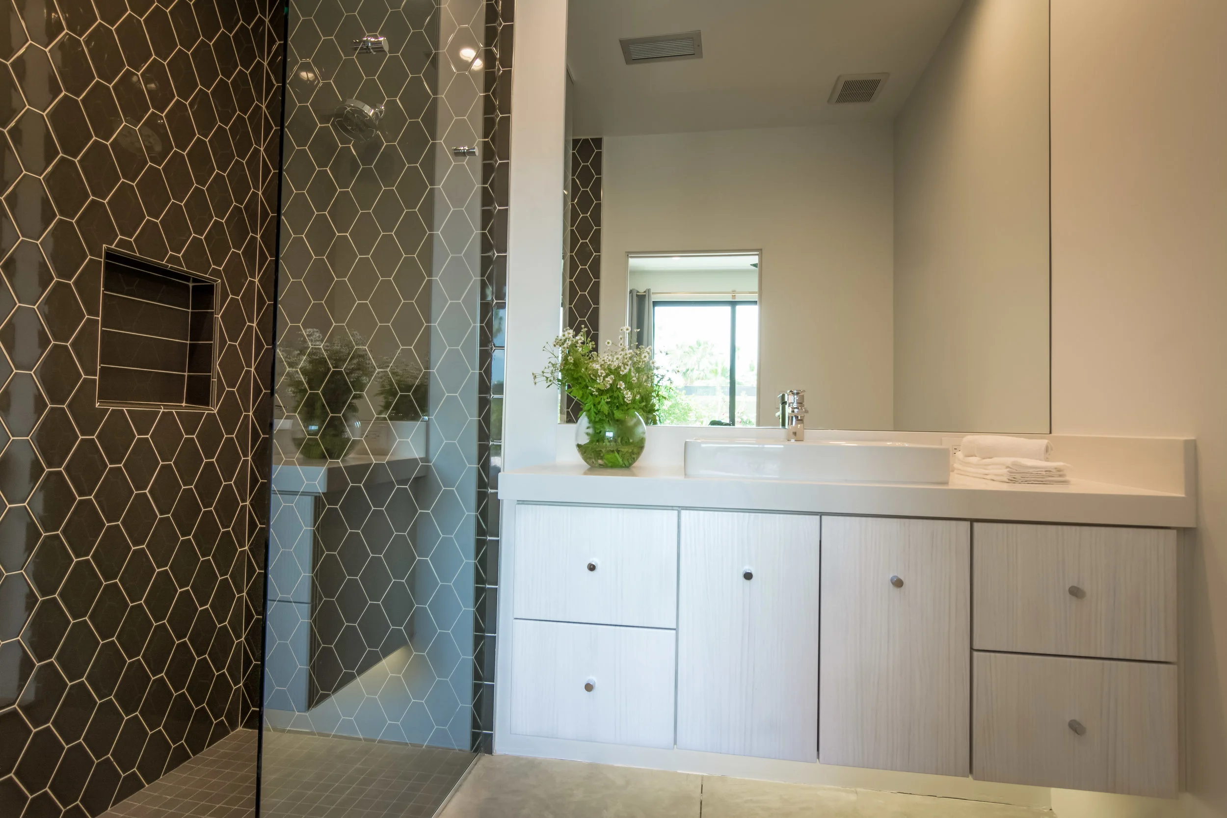 Estate-33-Palm-Springs-Bath-2-1.jpg