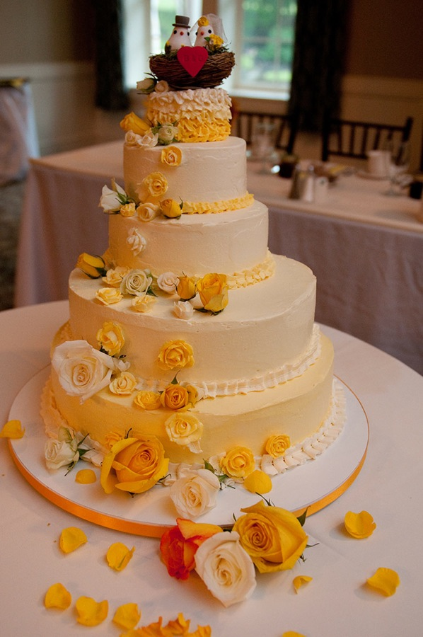 Ben and Gwen's wedding cake