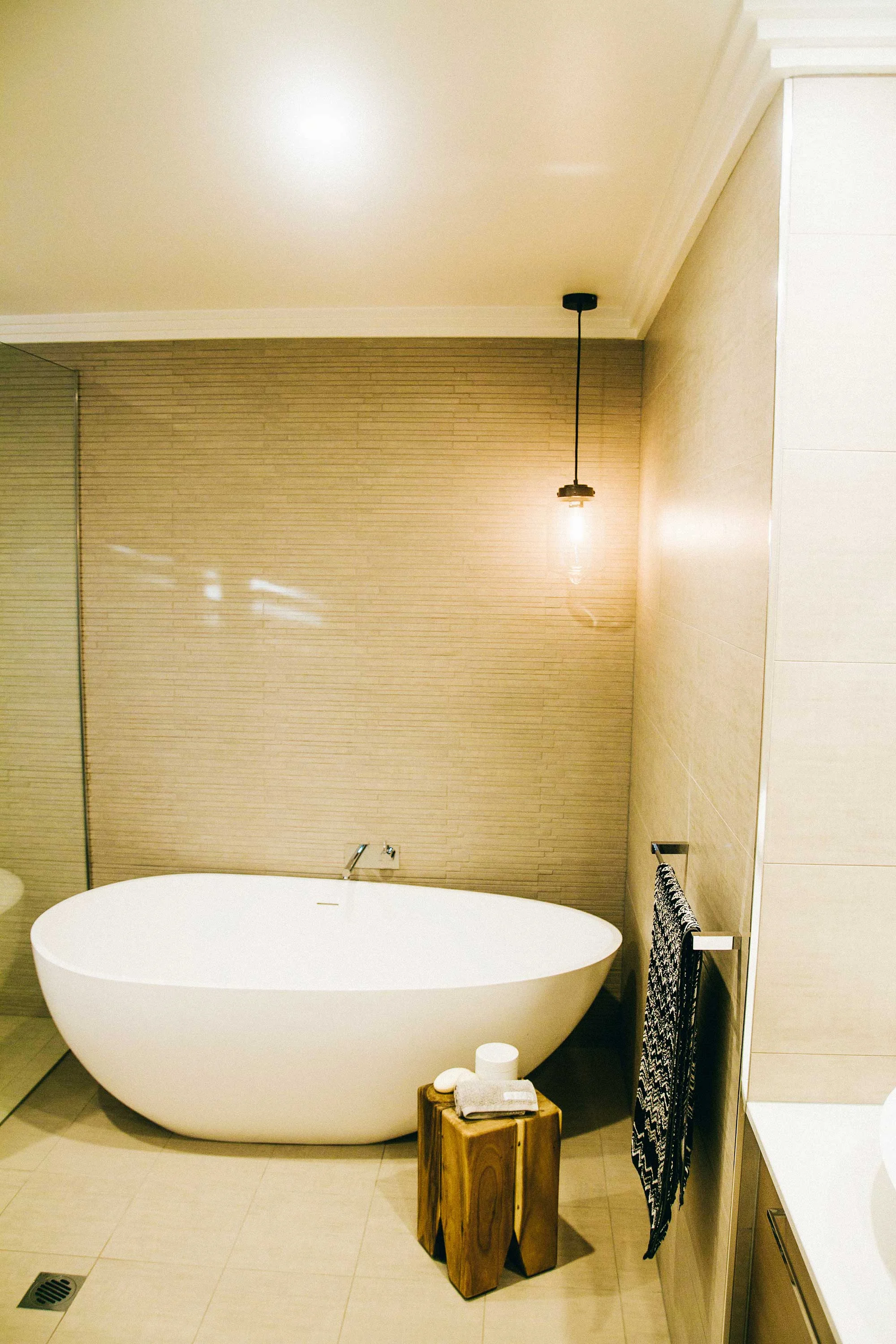 bathroom4.jpg