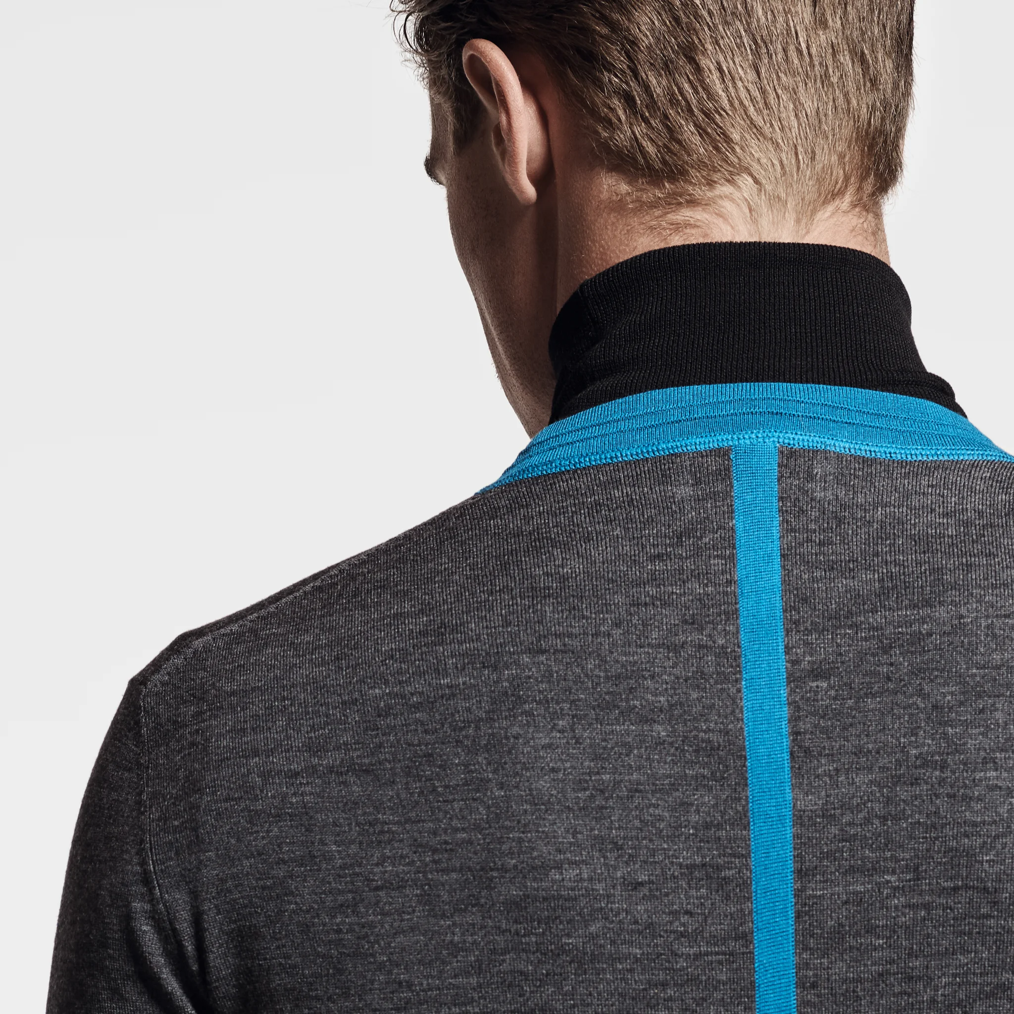 M_TShirt_Bicolor_Blue_LB_2.jpg